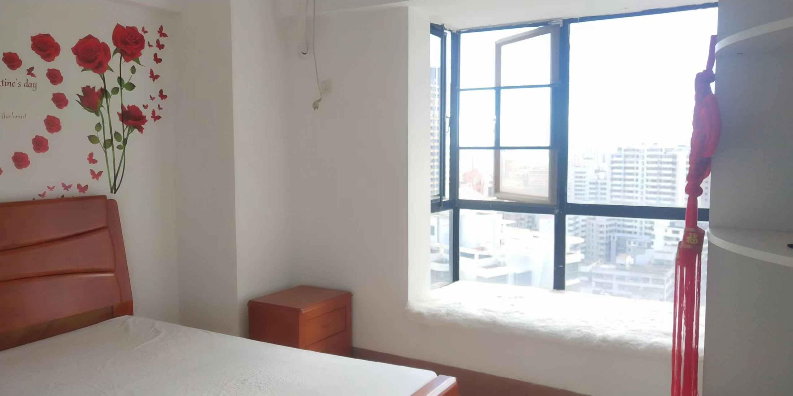 第五大道 2室1厅1卫 2600.0元/月 第五大道 2室1厅1卫 2600.0元/月室内图