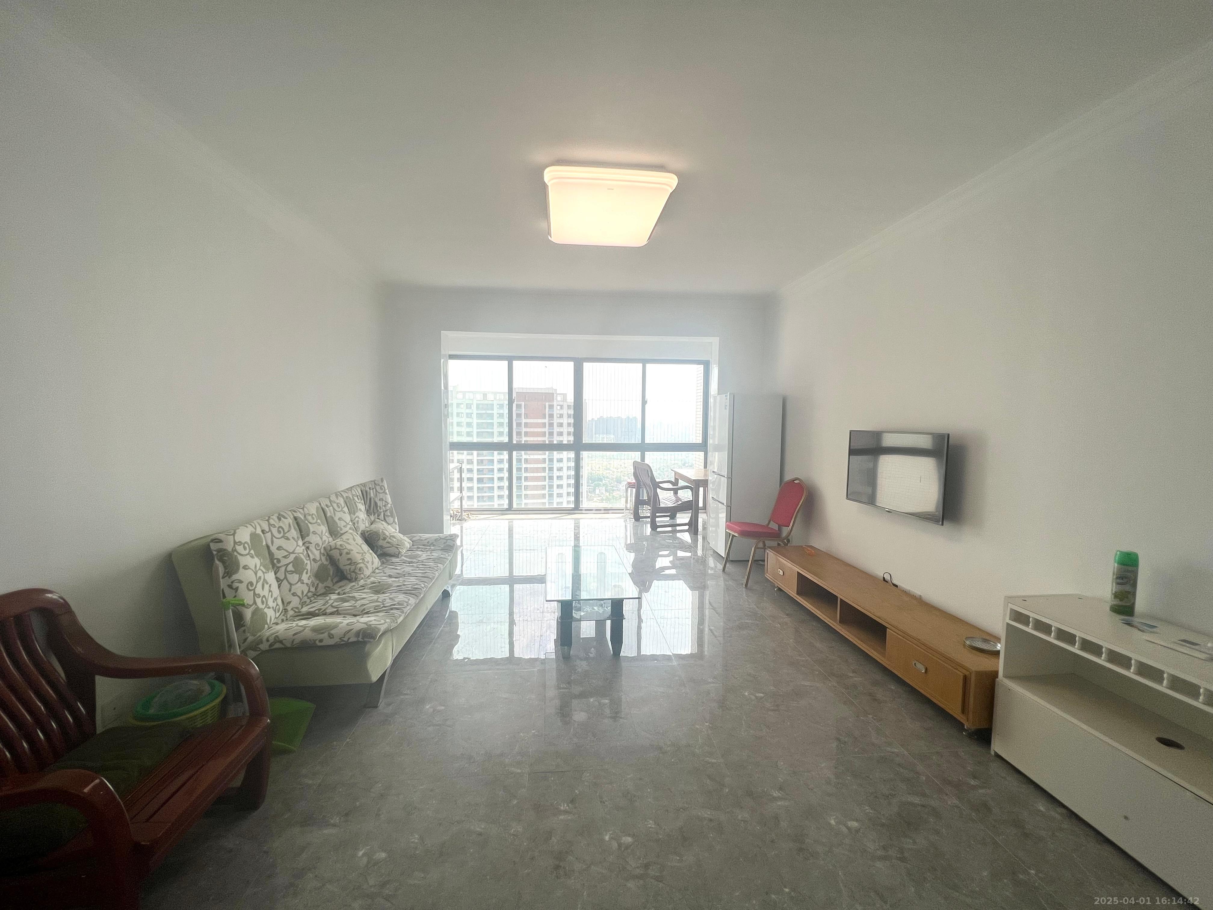 翰林居 3室2厅2卫 62.8万 翰林居 3室2厅2卫 62.8万室内图