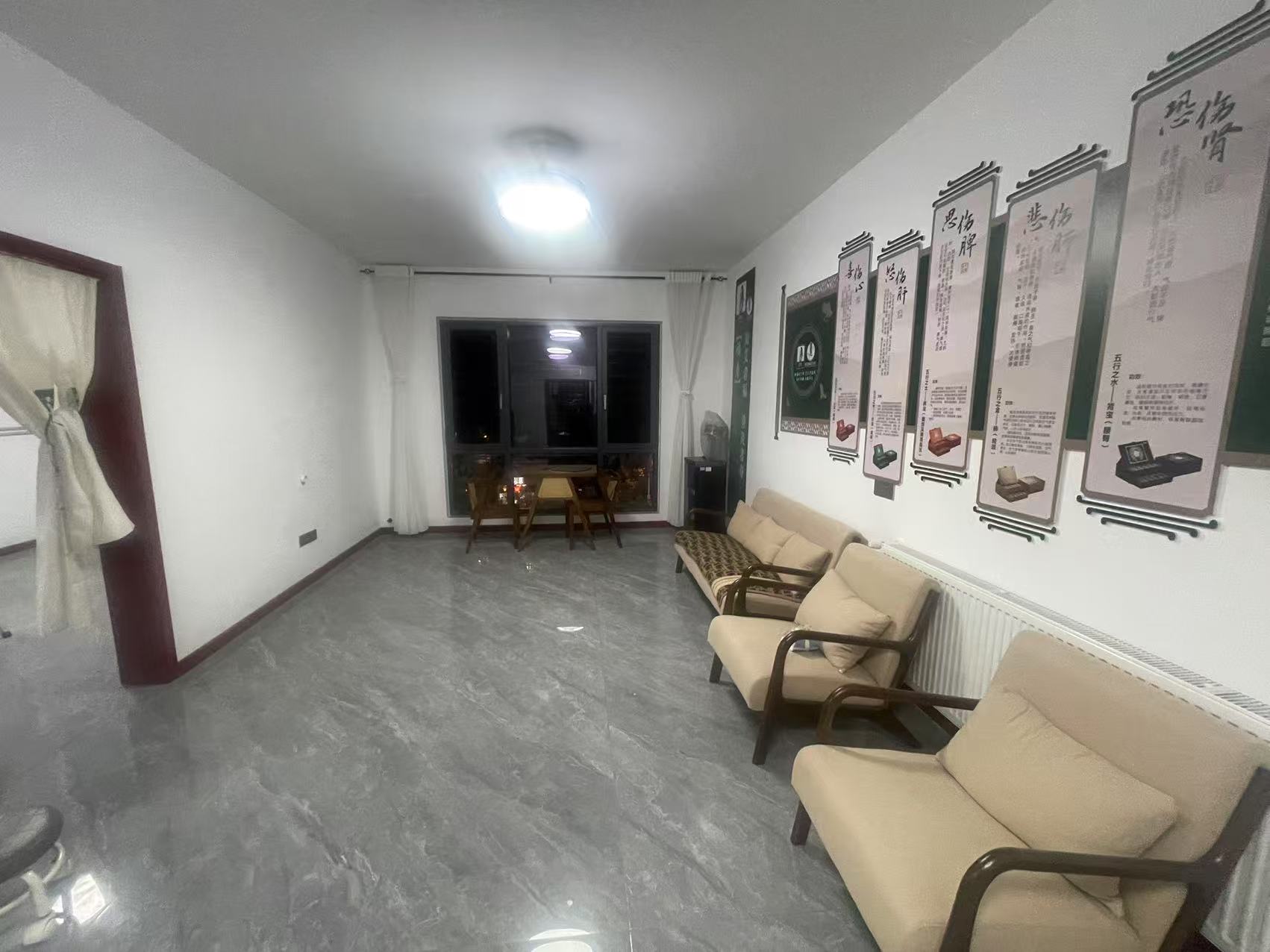 罗家小区西区 3室1厅1卫 1200.0元/月 罗家小区西区 3室1厅1卫 1200.0元/月室内图