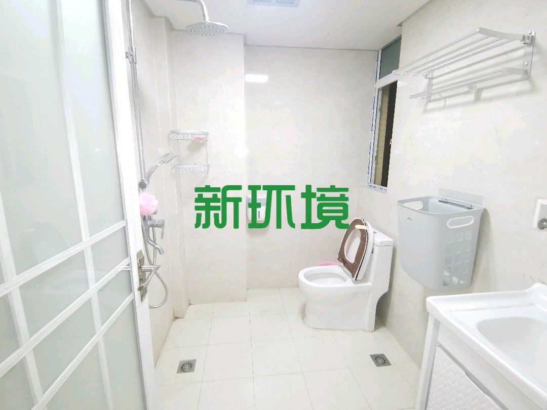 中天鹭鸶湾一期  3室2厅2卫   93.00万客厅