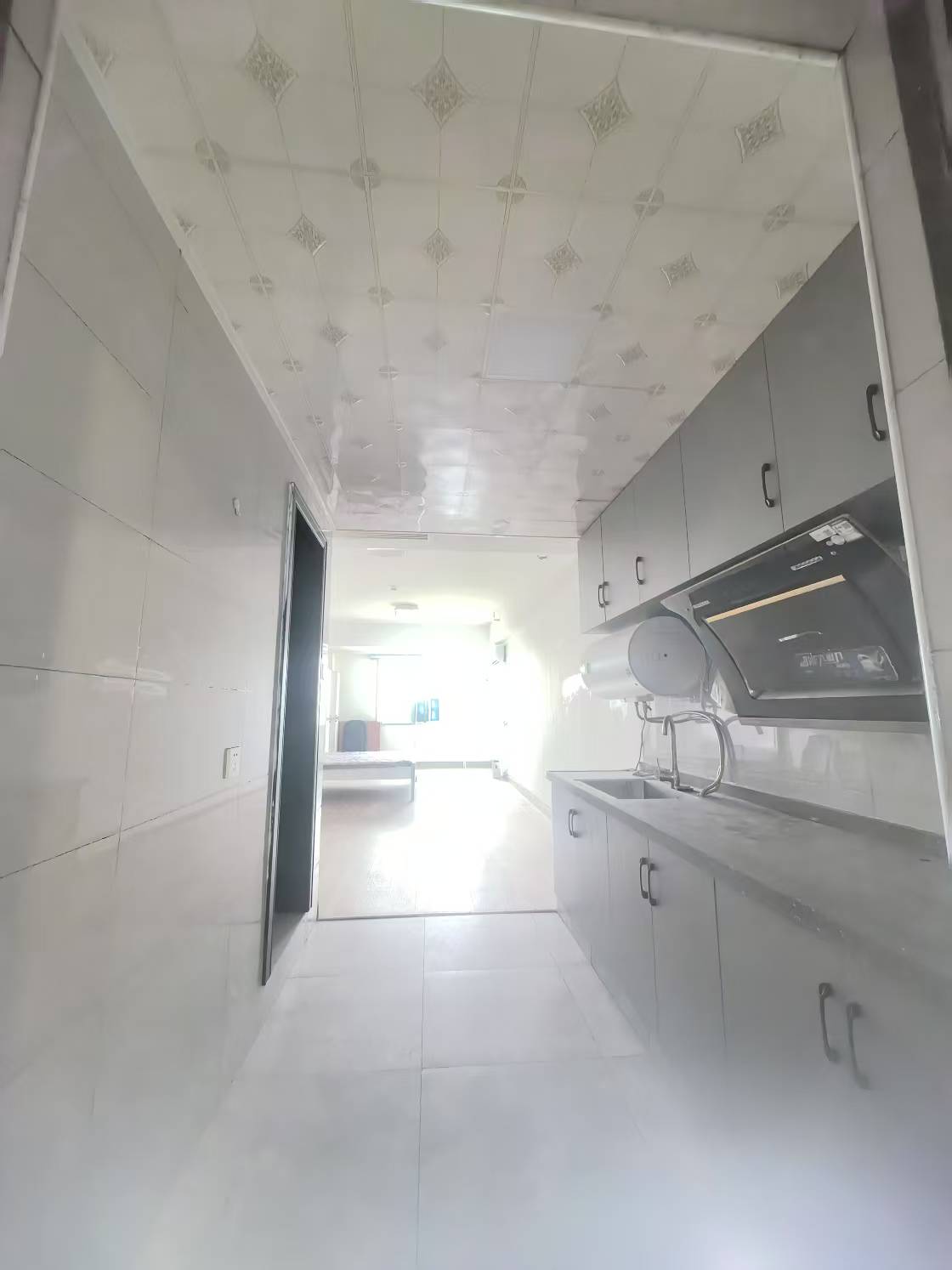 财智公馆大厦(瑞士国际酒店) 1室1厅1卫 16.8万 财智公馆大厦(瑞士国际酒店) 1室1厅1卫 16.8万室内图