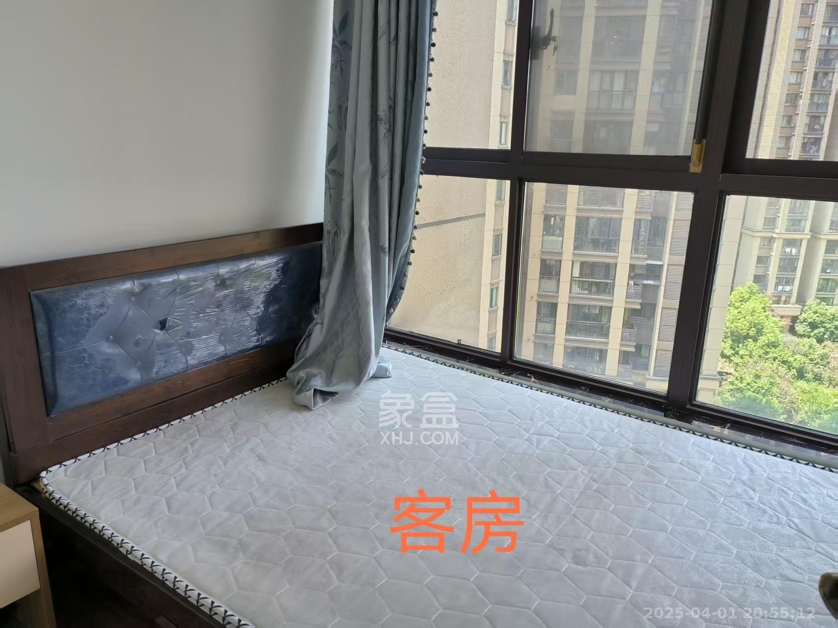 和泓梅溪四季  3室2厅1卫   2500.00元/月室内图