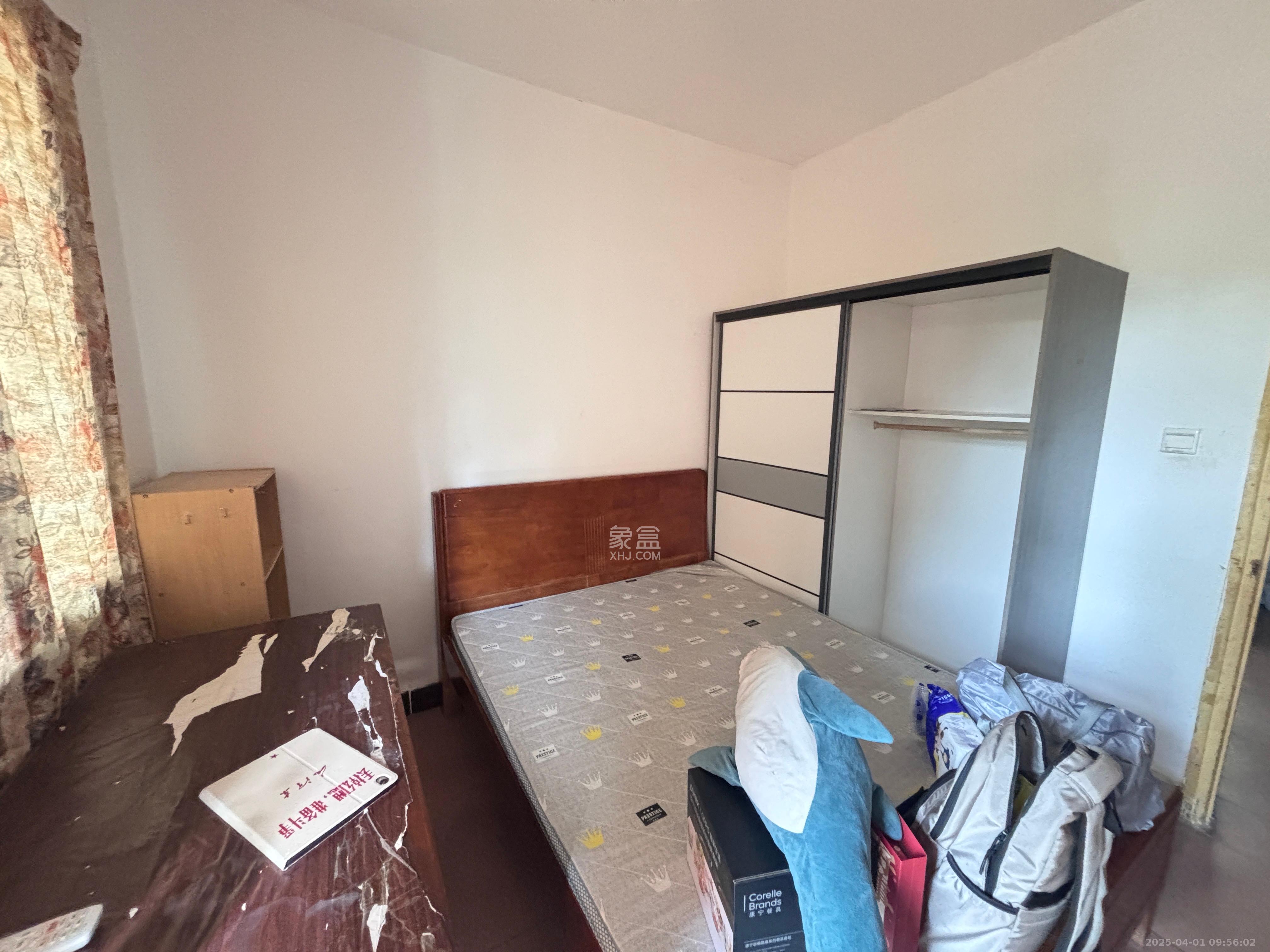 伞厂宿舍  2室2厅1卫    1400.0元/月室内图