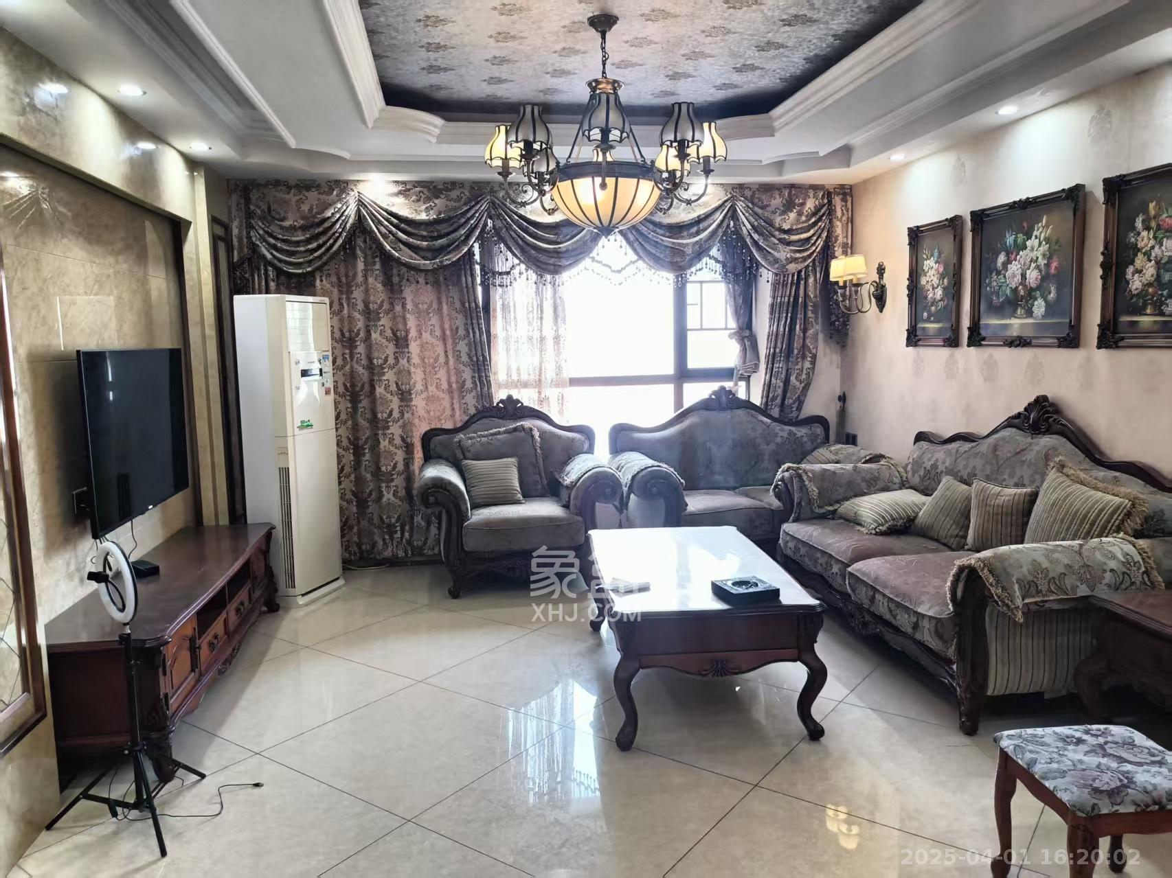 水岸世景 4室2厅2卫 2800.0元/月 水岸世景 4室2厅2卫 2800.0元/月室内图