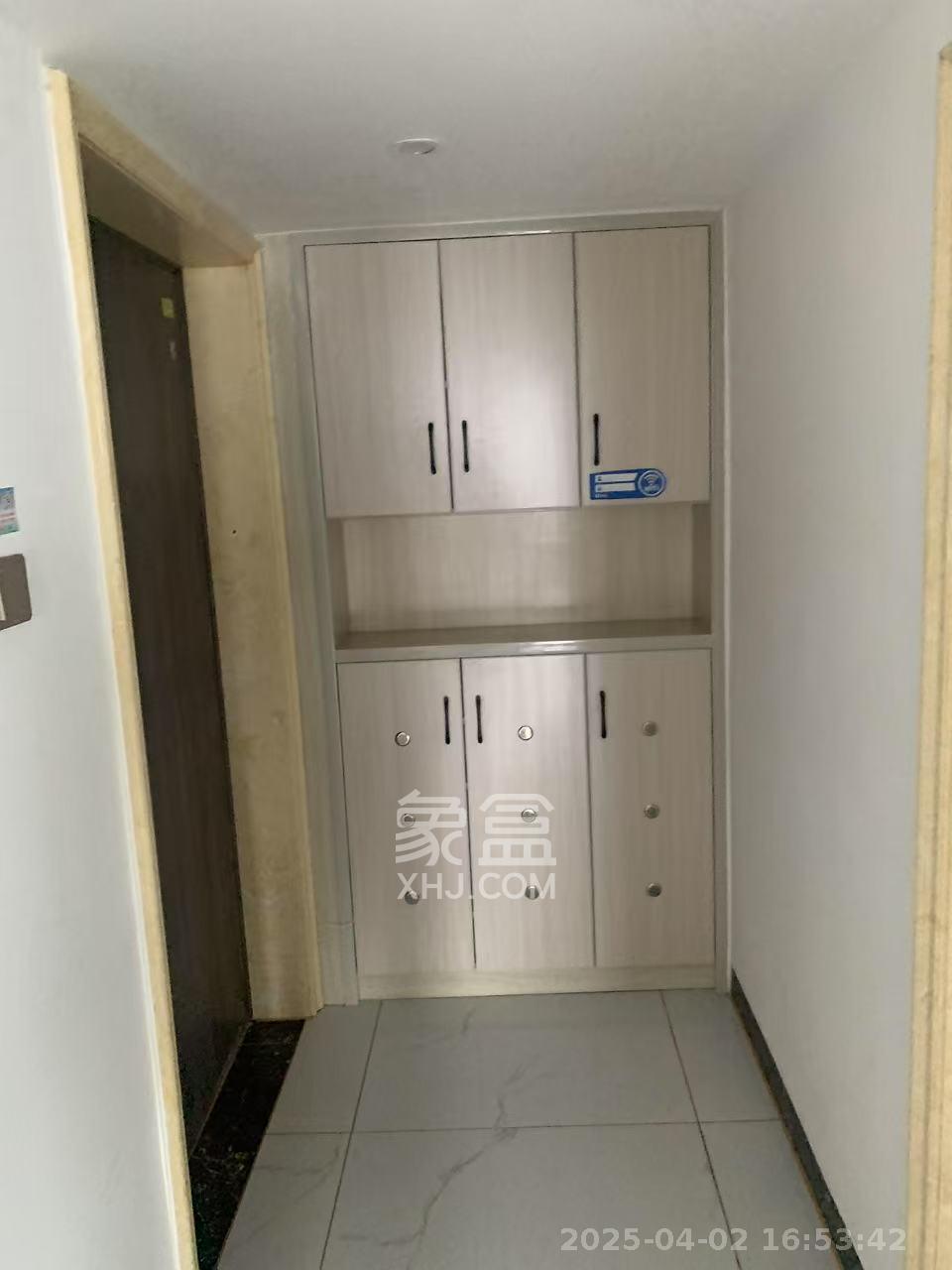 龙湖新壹城 1室1厅1卫 2600.0元/月 龙湖新壹城 1室1厅1卫 2600.0元/月室内图