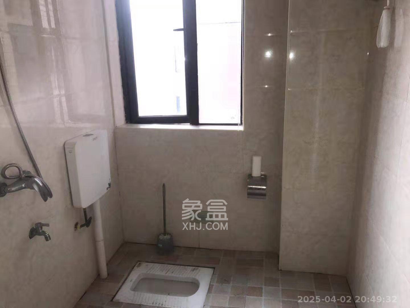 钰龙天下二期(钰龙佳园) 3室2厅1卫 2800.0元/月 钰龙天下二期(钰龙佳园) 3室2厅1卫 2800.0元/月室内图