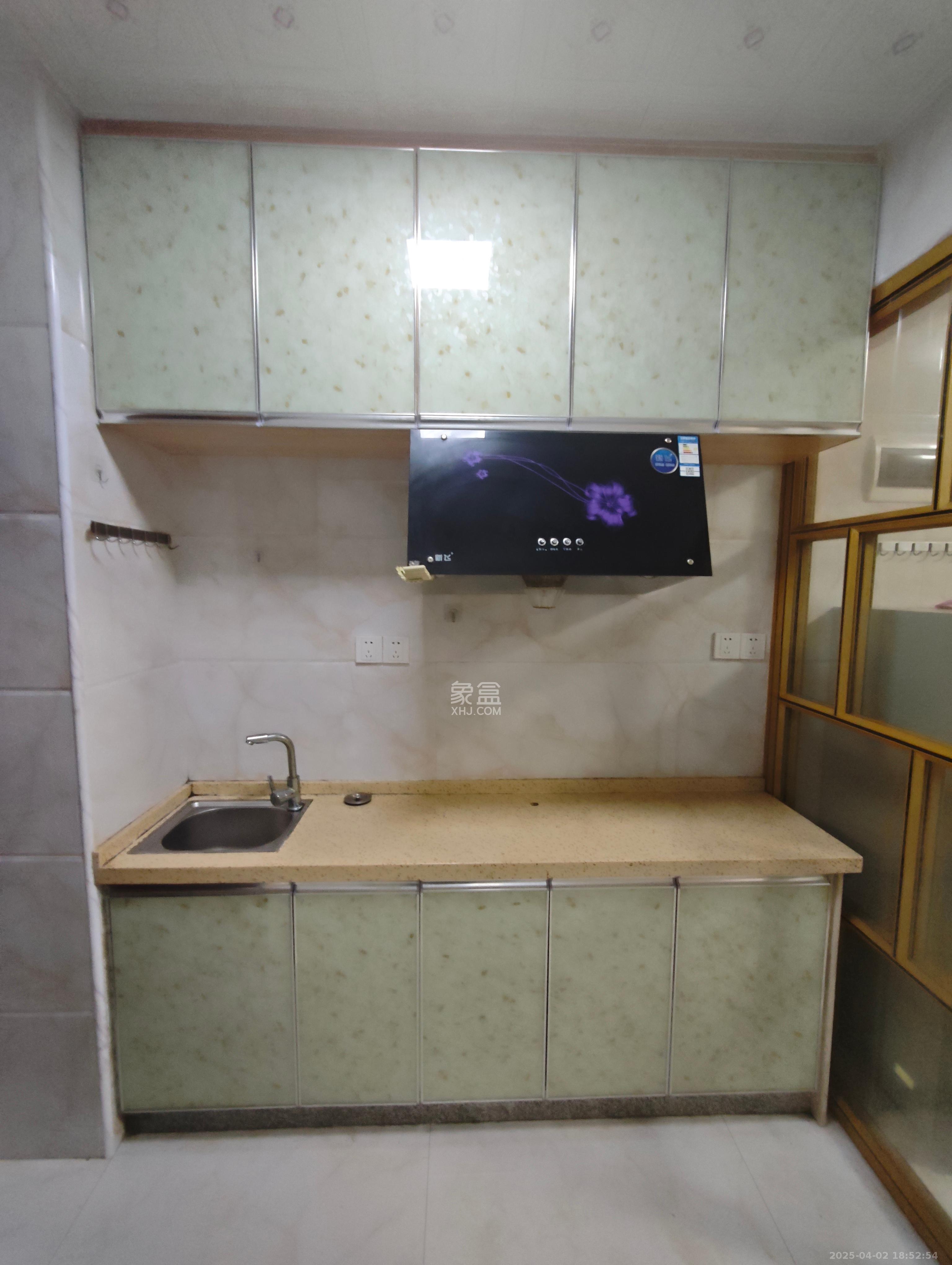 波隆城市花园 1室0厅1卫 1300.0元/月 波隆城市花园 1室0厅1卫 1300.0元/月室内图