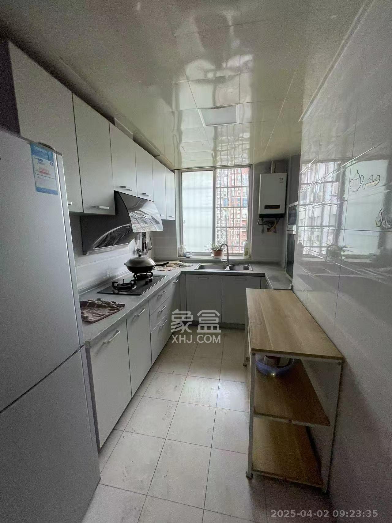 天心大厦 2室1厅1卫 2600.0元/月 天心大厦 2室1厅1卫 2600.0元/月室内图