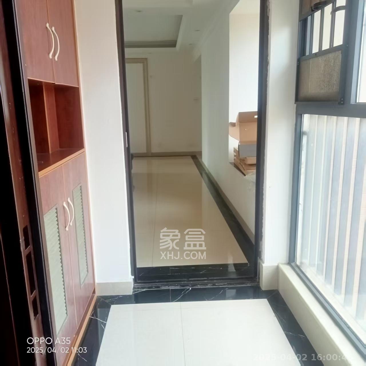 华润凤凰城三期 3室2厅2卫 2100.0元/月 华润凤凰城三期 3室2厅2卫 2100.0元/月室内图