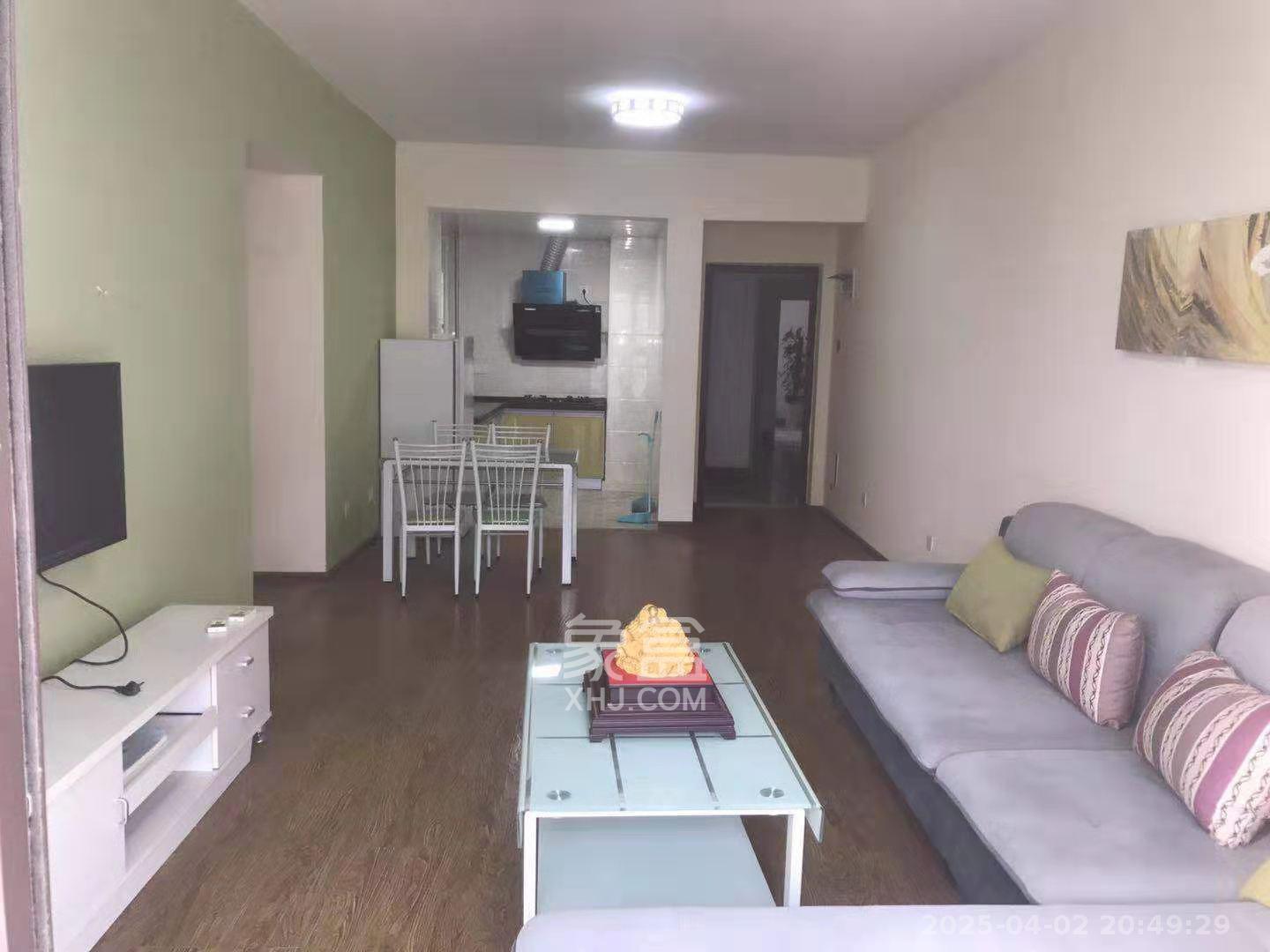 钰龙天下二期(钰龙佳园) 3室2厅1卫 2800.0元/月 钰龙天下二期(钰龙佳园) 3室2厅1卫 2800.0元/月室内图