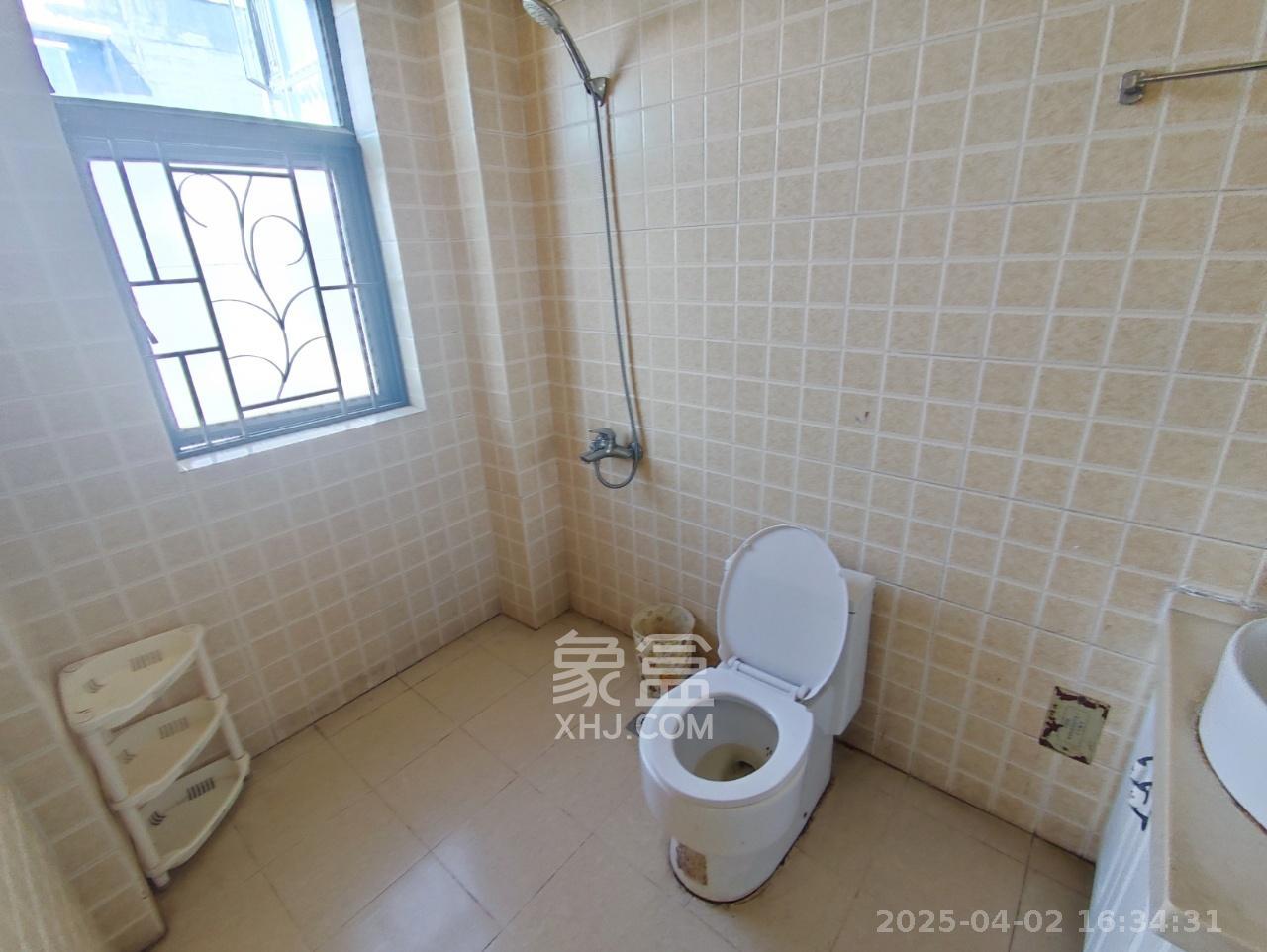 美林银谷  3室2厅2卫   2900.00元/月室内图