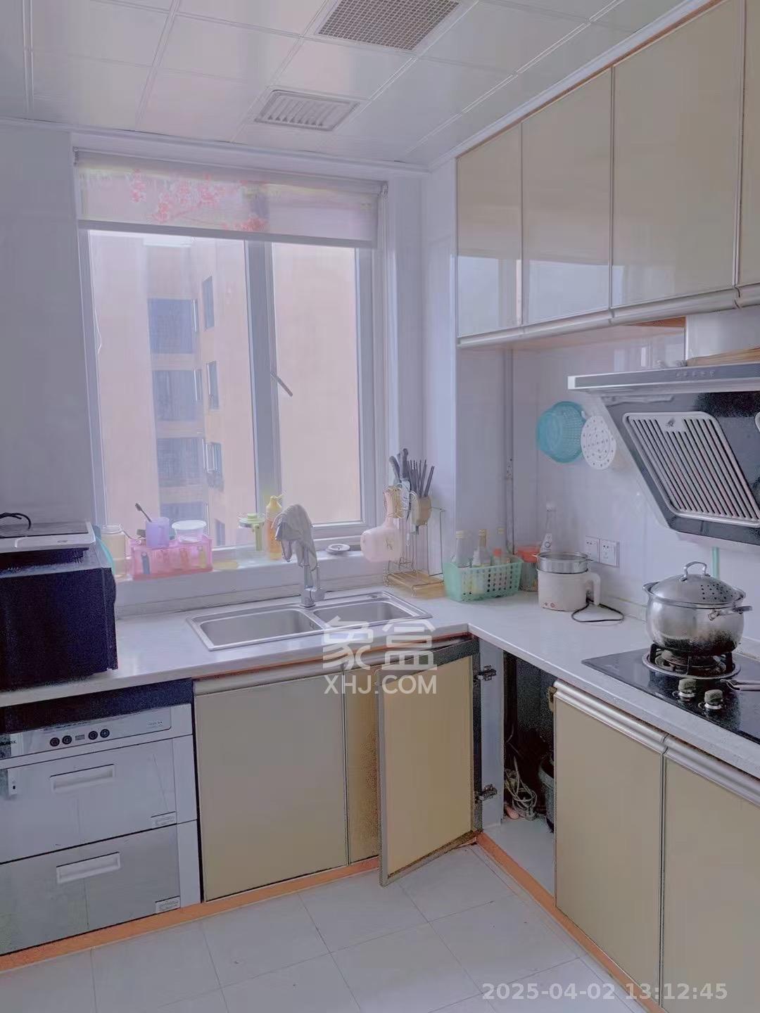 长城华都 3室2厅2卫 2500.0元/月 长城华都 3室2厅2卫 2500.0元/月室内图