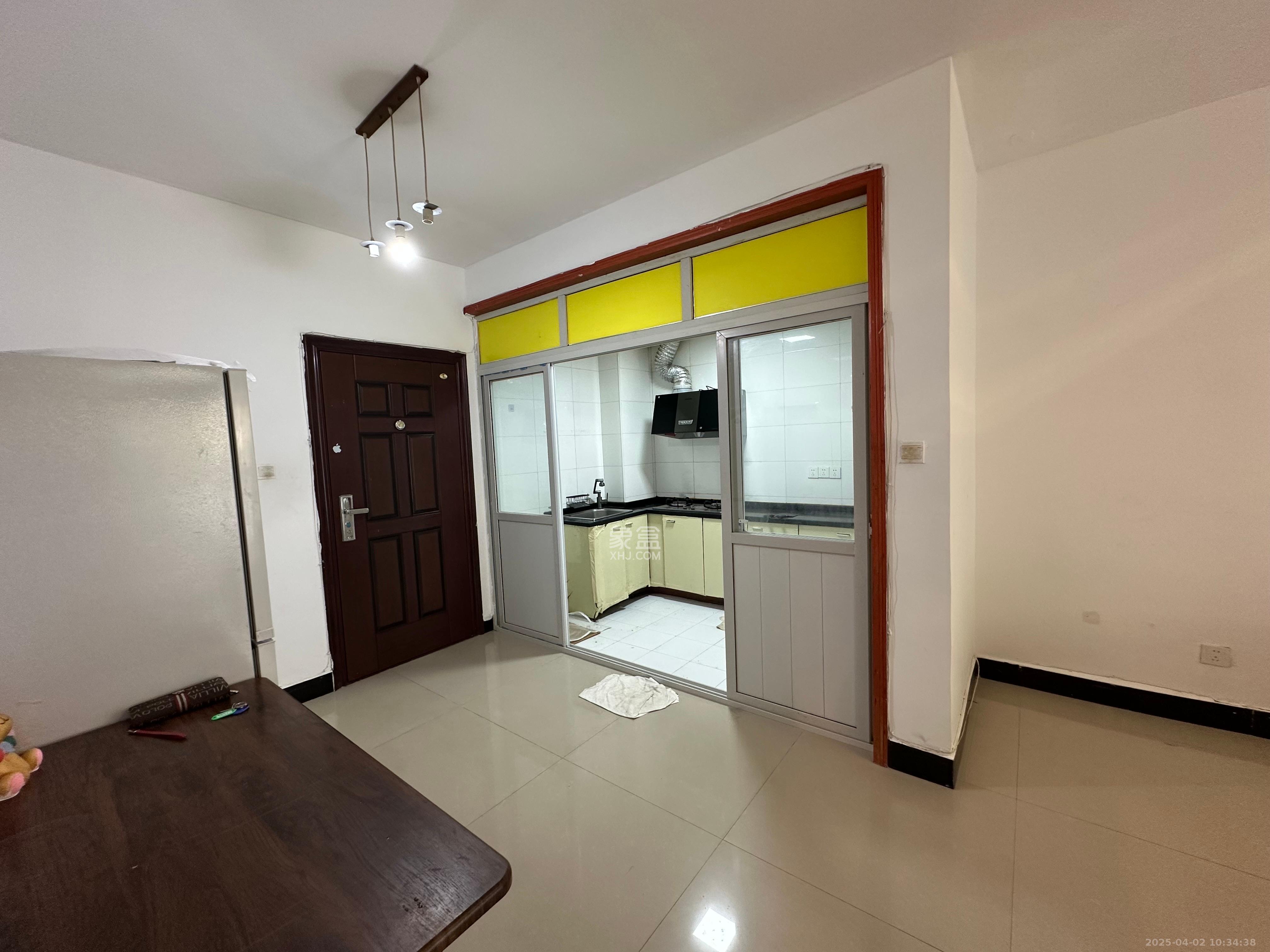 紫晶城 2室2厅1卫 1500.0元/月 紫晶城 2室2厅1卫 1500.0元/月室内图