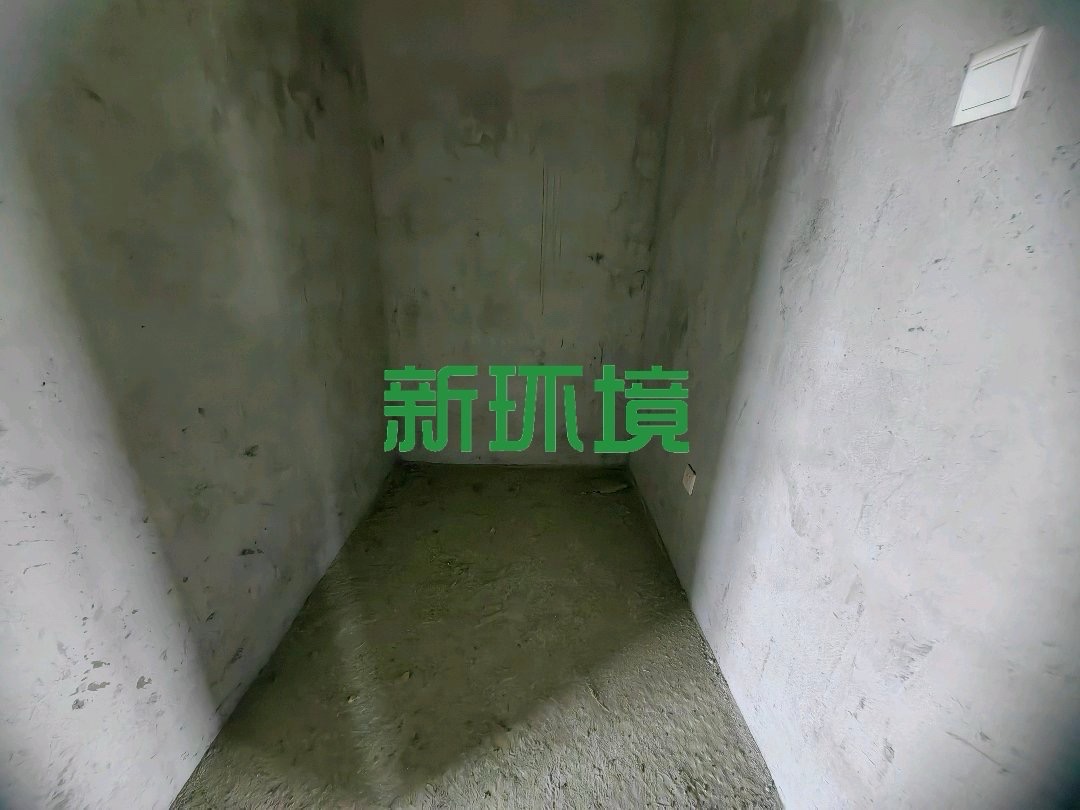 栗源小区  4室2厅2卫   78.80万客厅