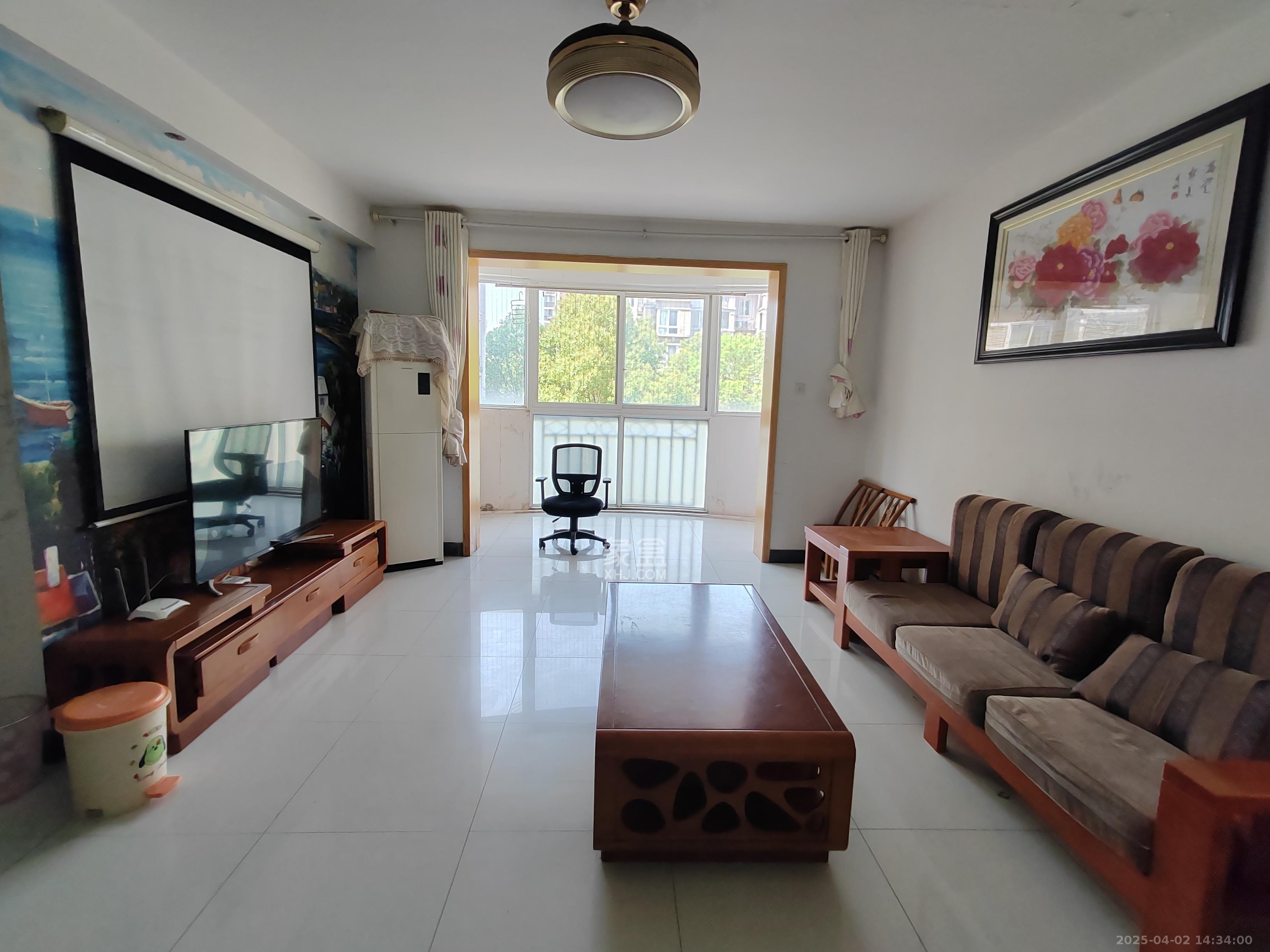 枫华府第  3室2厅2卫    2100.0元/月 枫华府第  3室2厅2卫    2100.0元/月