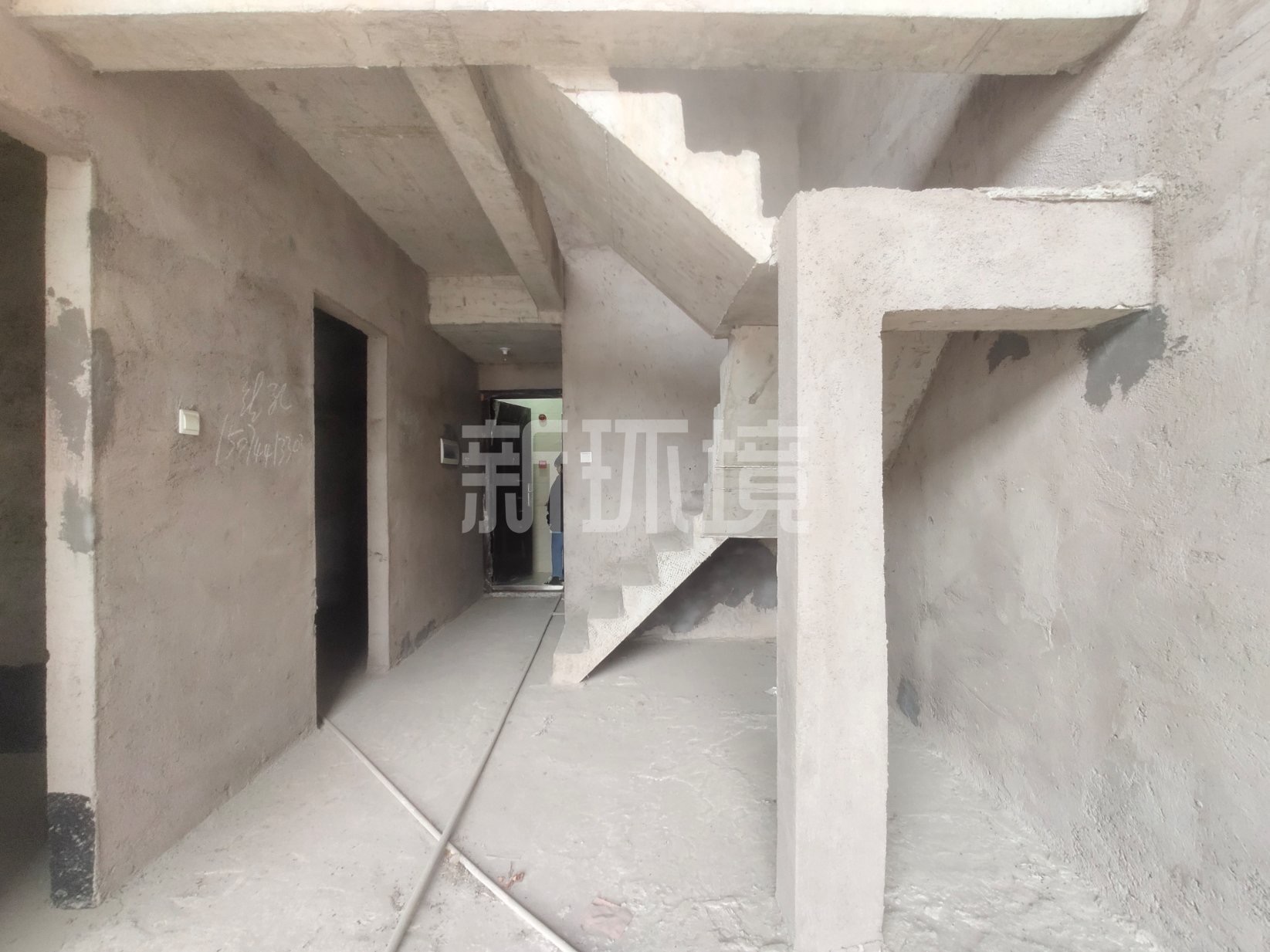 月亮湾三期 3室2厅2卫 77.0万 月亮湾三期 3室2厅2卫 77.0万客厅