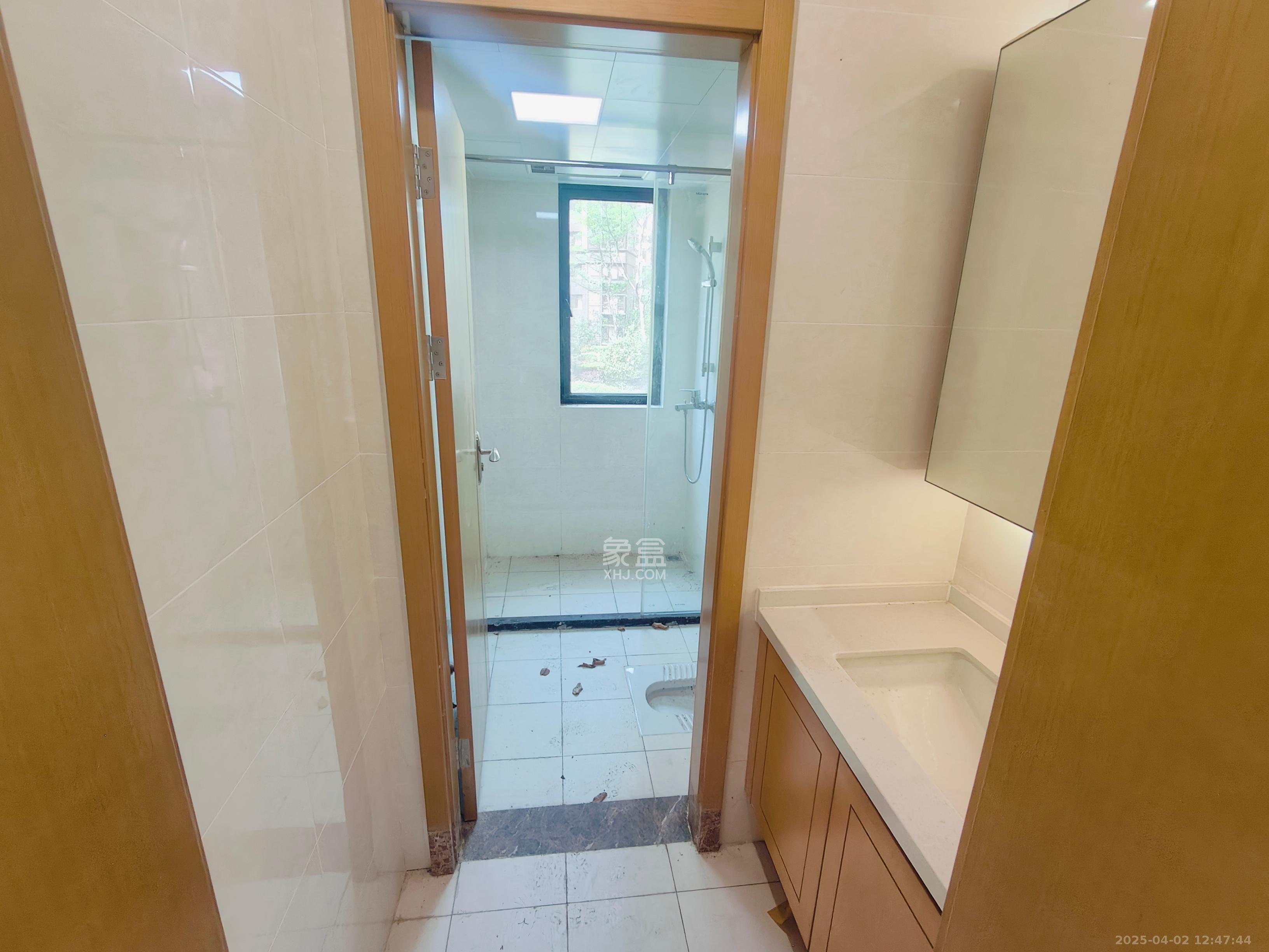 中建璟和城  4室2厅2卫   2400.00元/月室内图