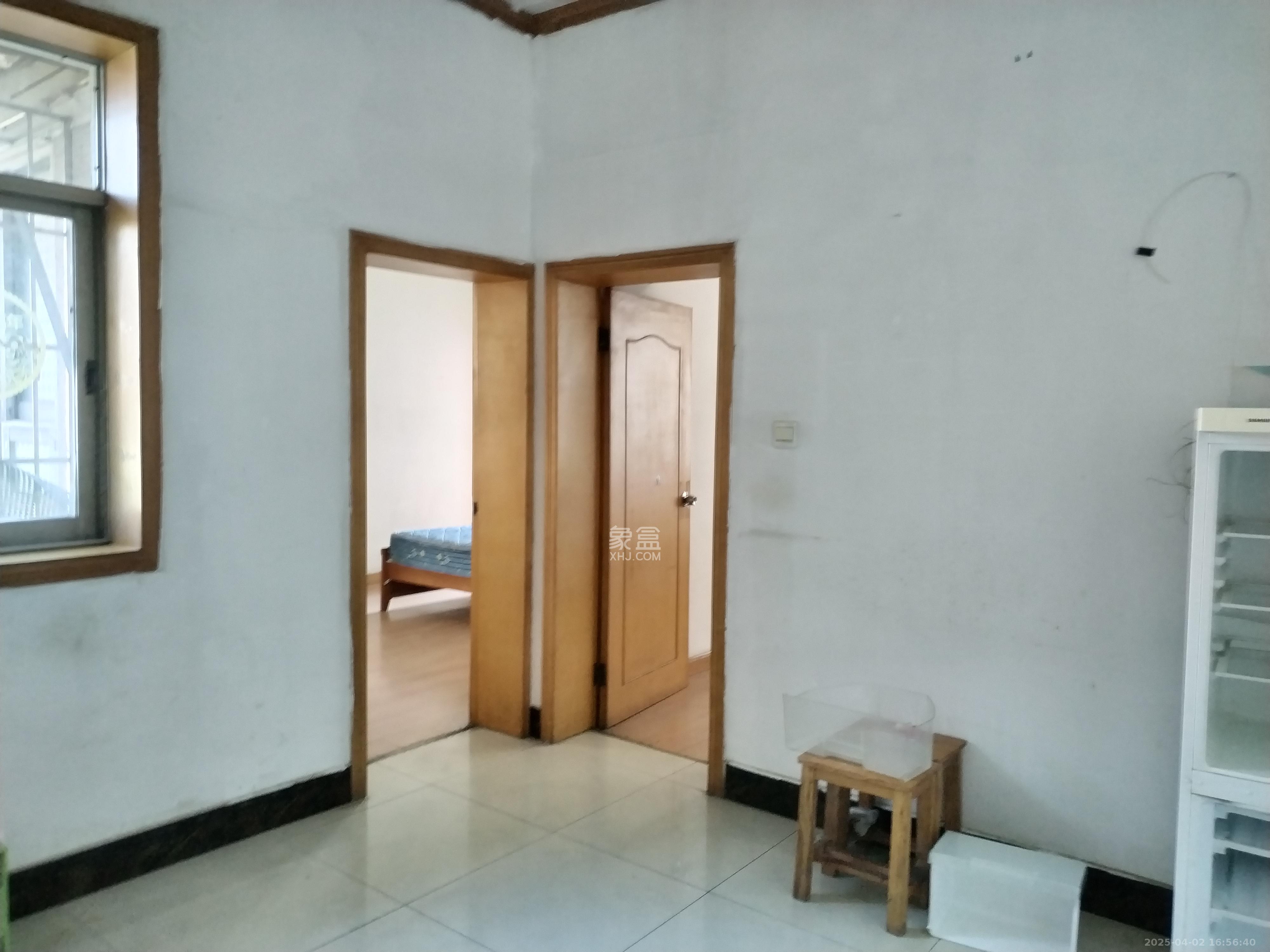 建湘中路机电宿舍 2室1厅1卫 2000.00元/月 建湘中路机电宿舍 2室1厅1卫 2000.00元/月室内图