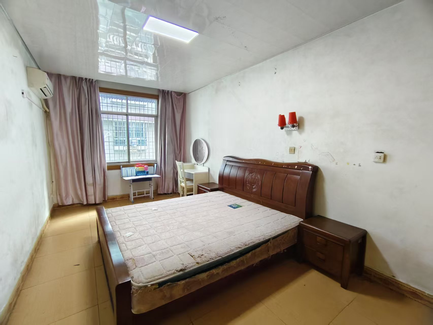 育财农贸市场（民营市场）  3室2厅1卫    1300.0元/月室内图