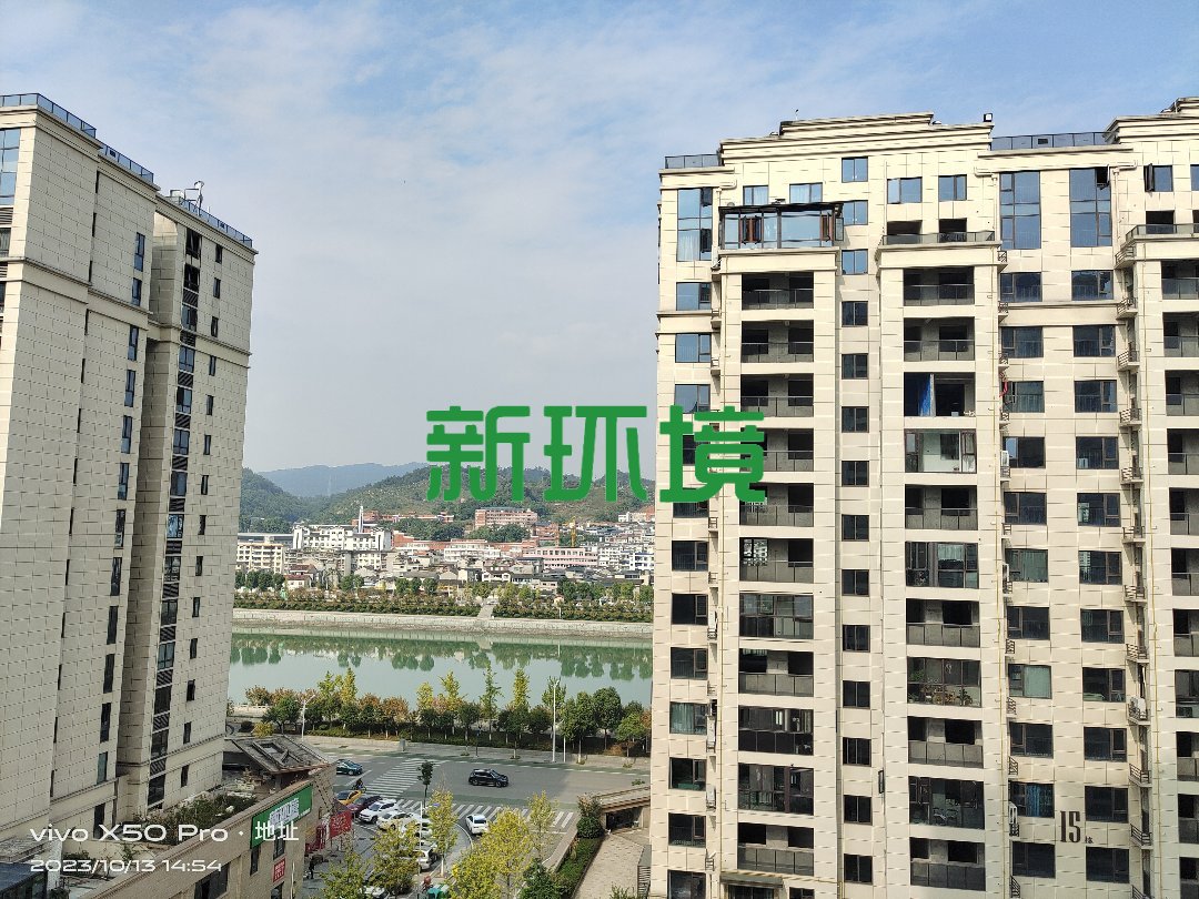 江与城  3室2厅2卫   91.80万客厅