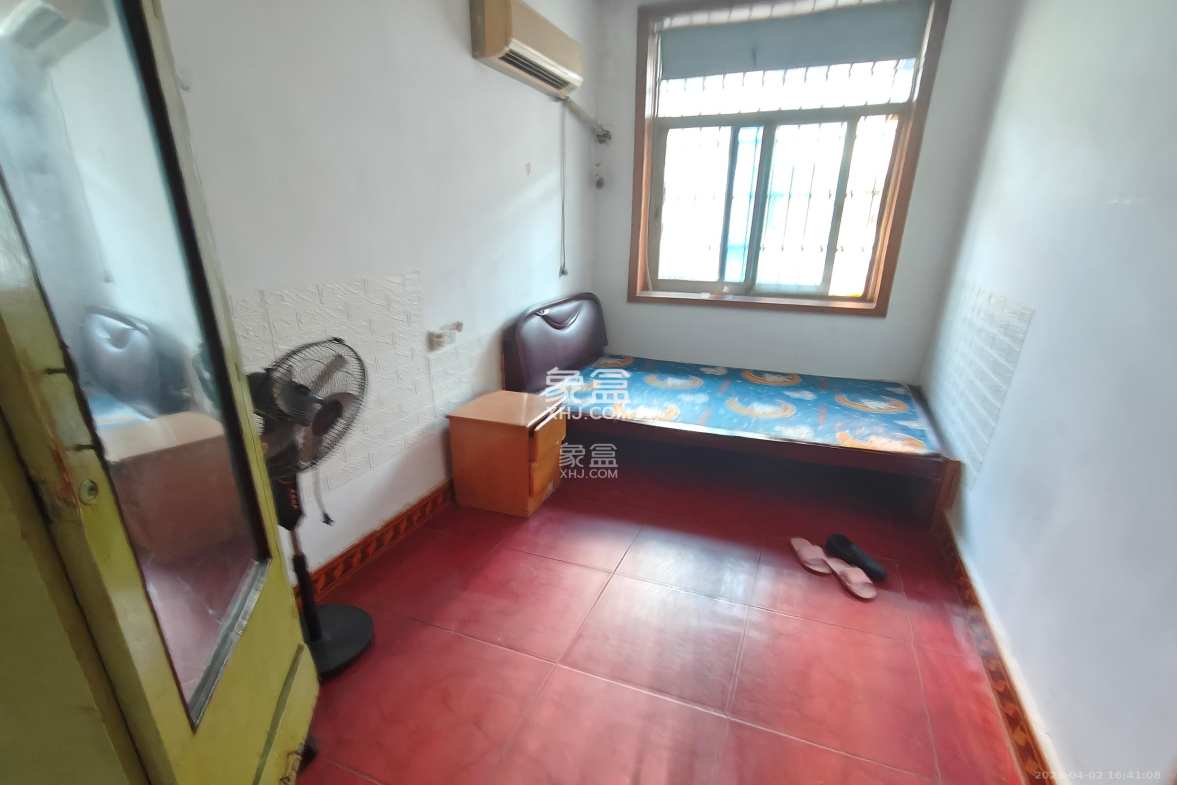 南沙井红旗织布厂宿舍 2室1厅1卫 1000.0元/月 南沙井红旗织布厂宿舍 2室1厅1卫 1000.0元/月室内图