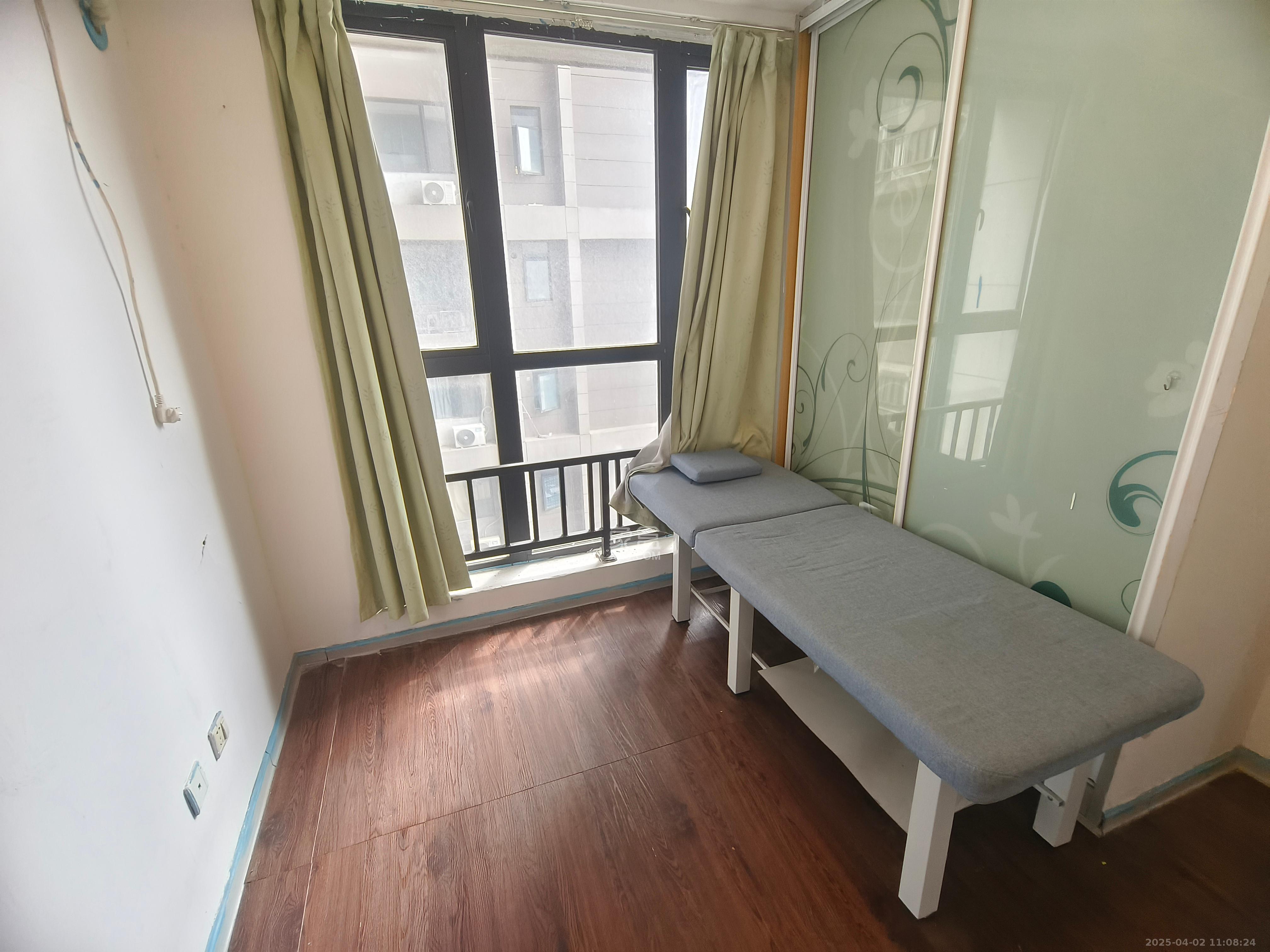 湘腾城市广场 3室2厅1卫 3200.0元/月 湘腾城市广场 3室2厅1卫 3200.0元/月室内图