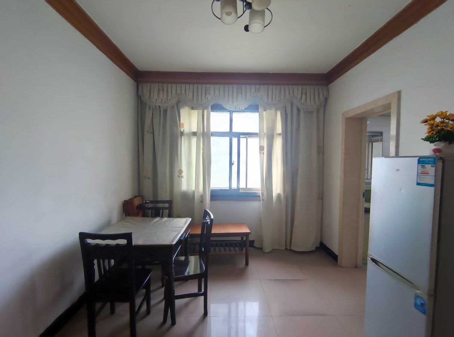 同兴苑 3室2厅1卫 1300.0元/月 同兴苑 3室2厅1卫 1300.0元/月室内图