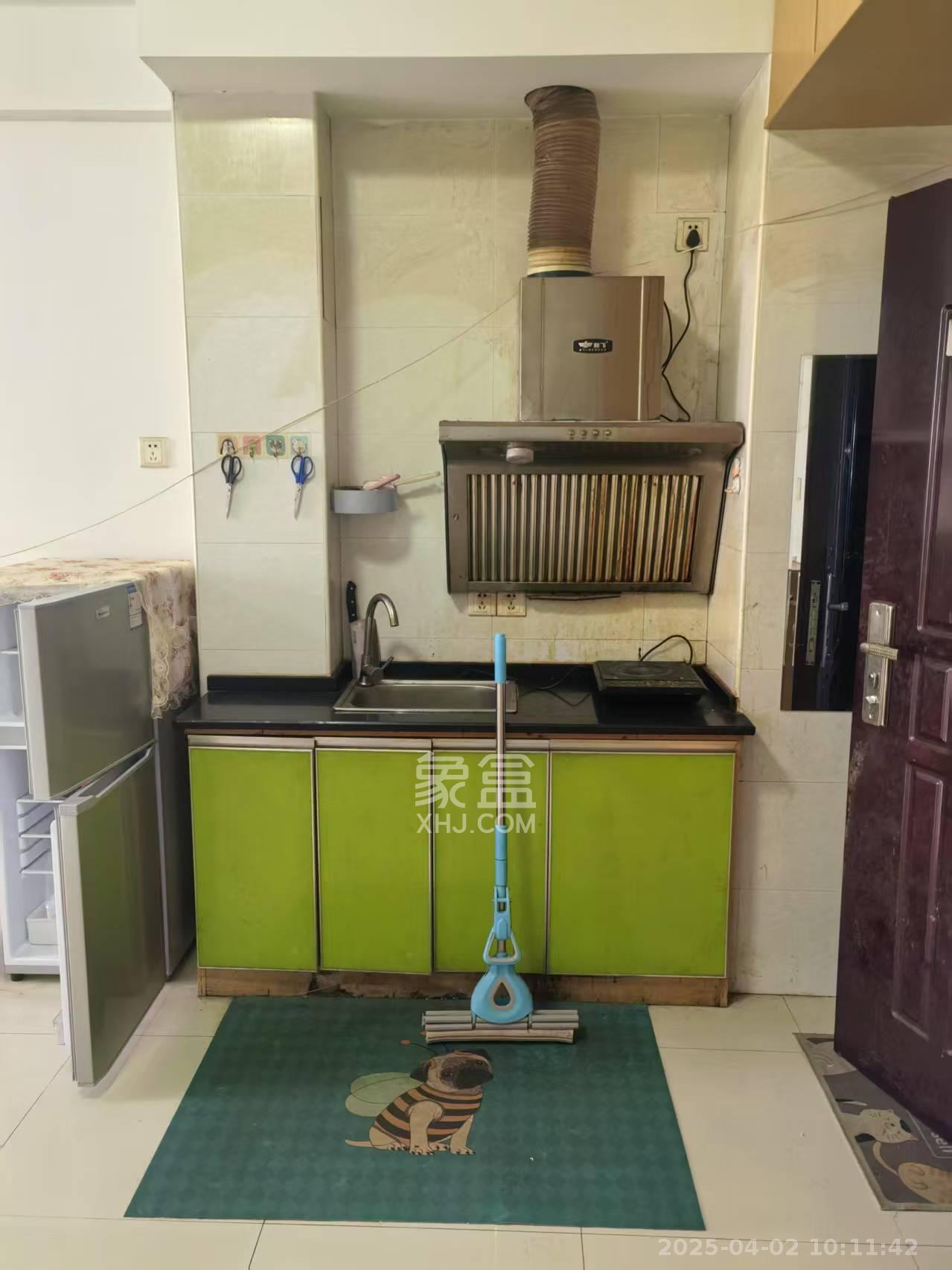 香槟小镇(香槟花苑) 1室1厅1卫 1000.0元/月 香槟小镇(香槟花苑) 1室1厅1卫 1000.0元/月室内图