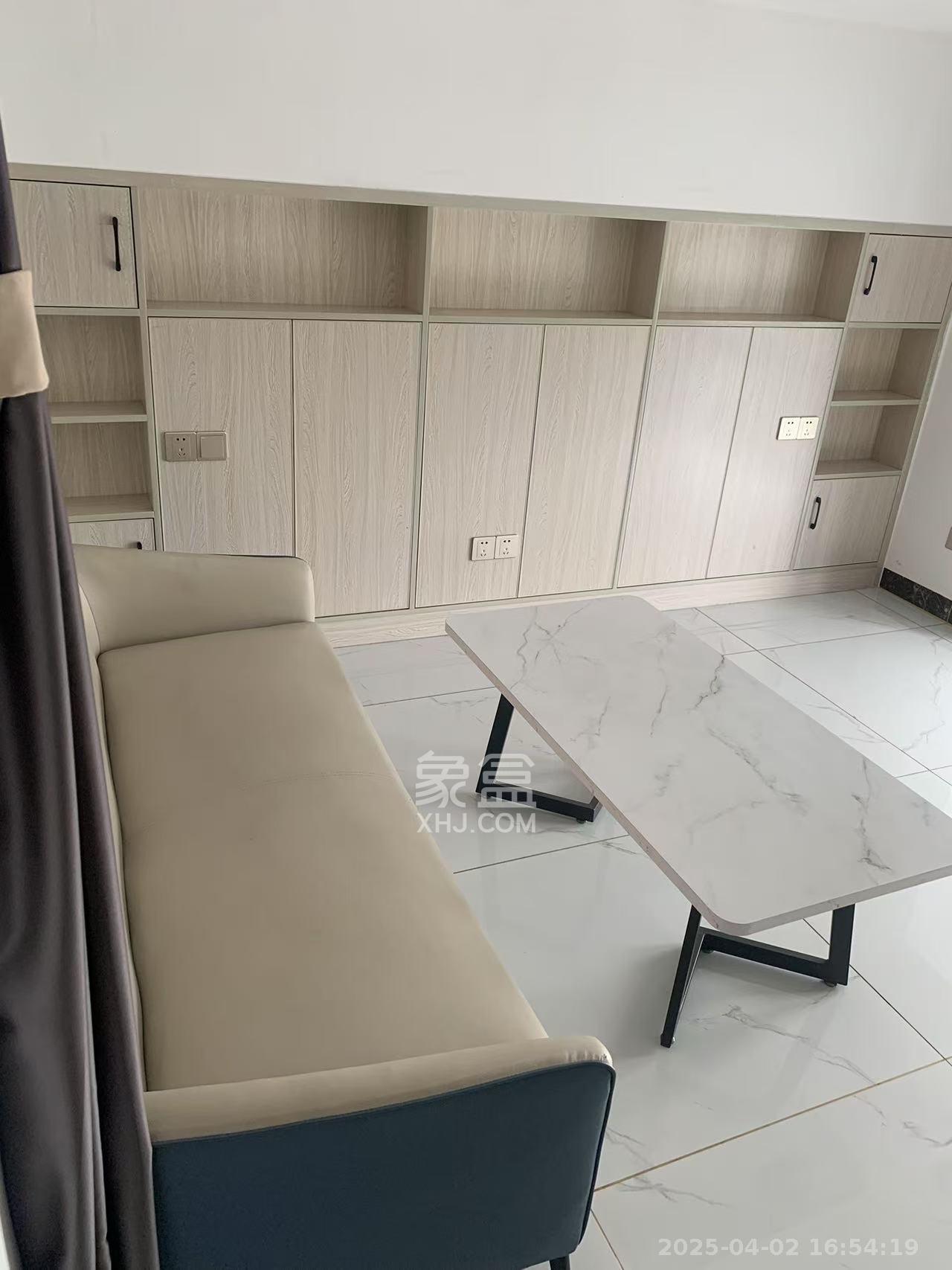 龙湖新壹城 1室1厅1卫 2600.0元/月 龙湖新壹城 1室1厅1卫 2600.0元/月室内图