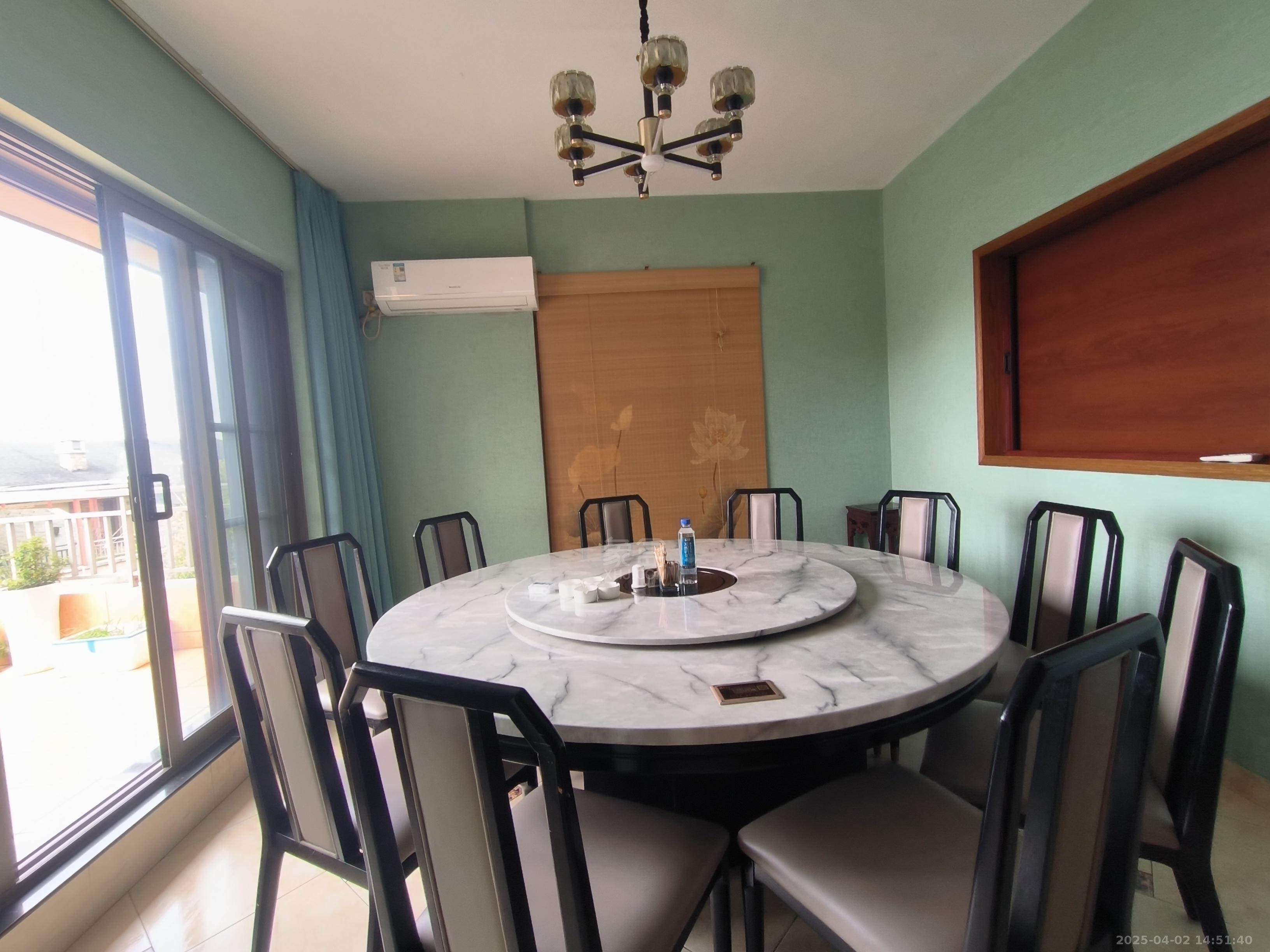 天泉一品别墅 6室1厅4卫 12000.0元/月 天泉一品别墅 6室1厅4卫 12000.0元/月室内图