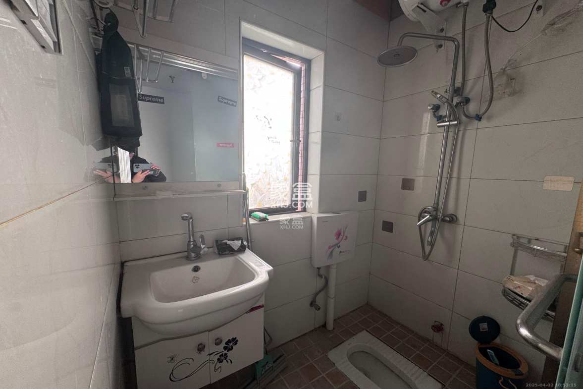 叠彩兰亭 1室1厅1卫 1350.0元/月 叠彩兰亭 1室1厅1卫 1350.0元/月室内图