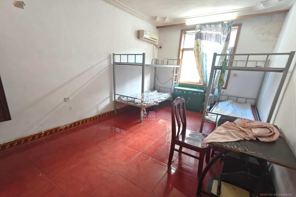 南沙井红旗织布厂宿舍 2室1厅1卫 1000.0元/月 南沙井红旗织布厂宿舍 2室1厅1卫 1000.0元/月室内图