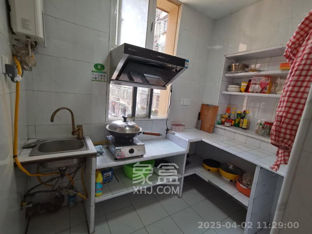 裕敏里散盘 1室0厅0卫 2200.0元/月 裕敏里散盘 1室0厅0卫 2200.0元/月室内图