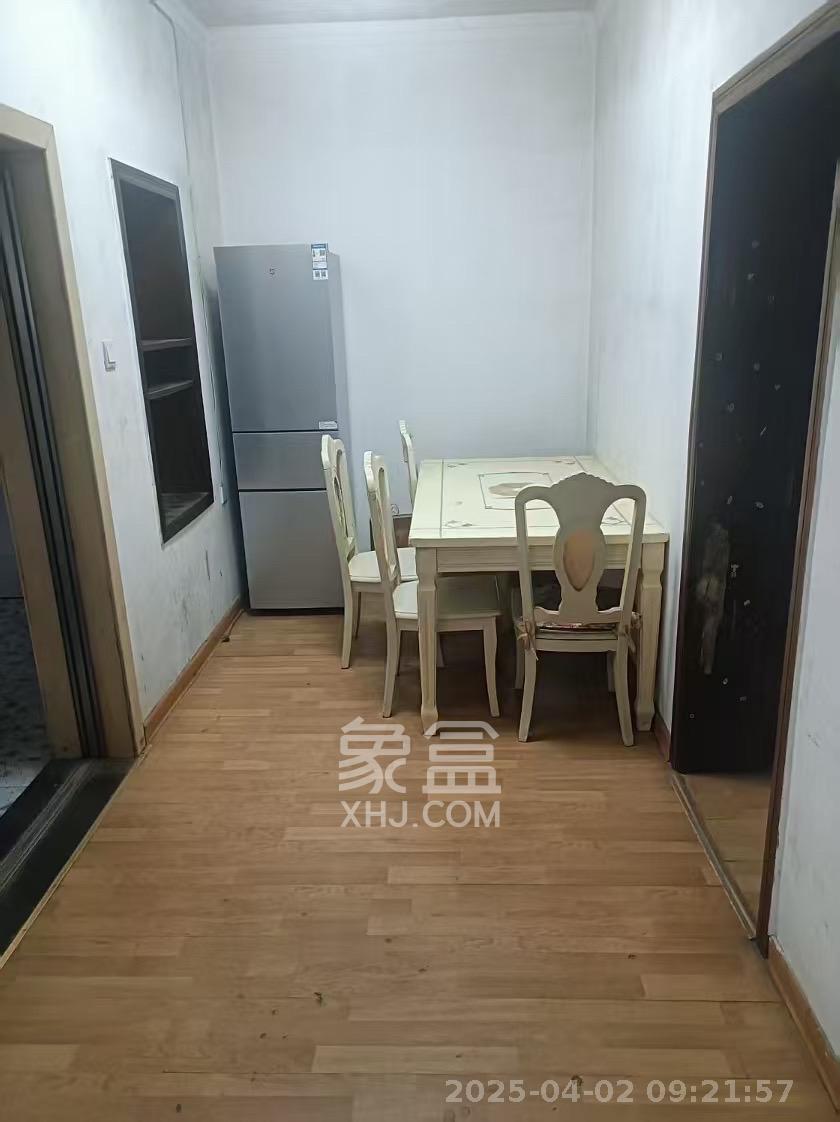 德雅村湘涂宿舍 2室2厅1卫 1500.0元/月 德雅村湘涂宿舍 2室2厅1卫 1500.0元/月室内图