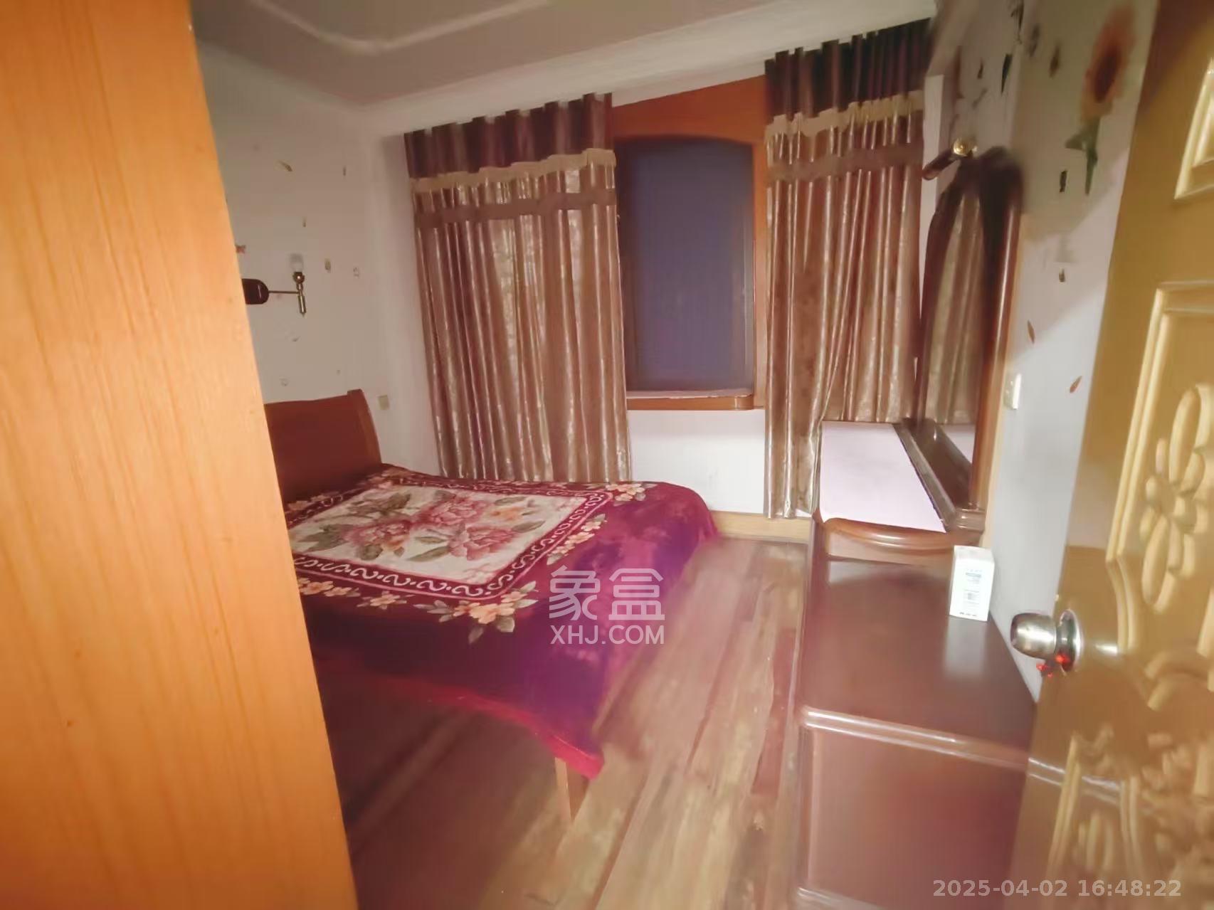 三兴公寓(三兴小区) 2室1厅1卫 1800.0元/月 三兴公寓(三兴小区) 2室1厅1卫 1800.0元/月室内图