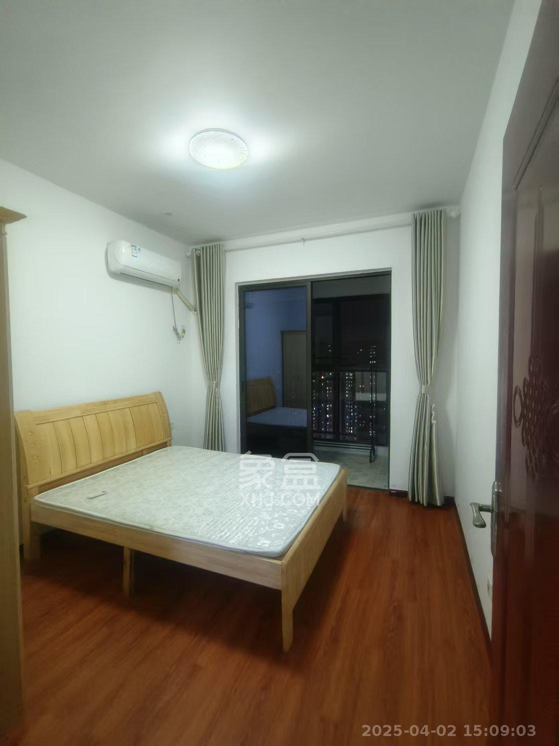 德润小区(丰升德润小区) 3室2厅2卫 2400.0元/月 德润小区(丰升德润小区) 3室2厅2卫 2400.0元/月室内图