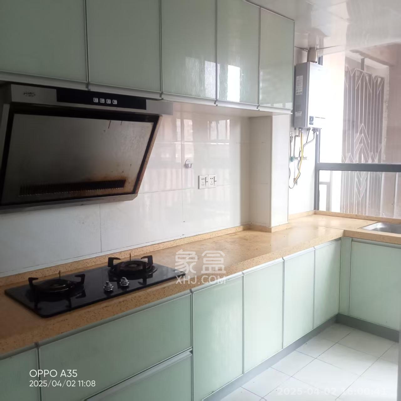 华润凤凰城三期 3室2厅2卫 2100.0元/月 华润凤凰城三期 3室2厅2卫 2100.0元/月室内图