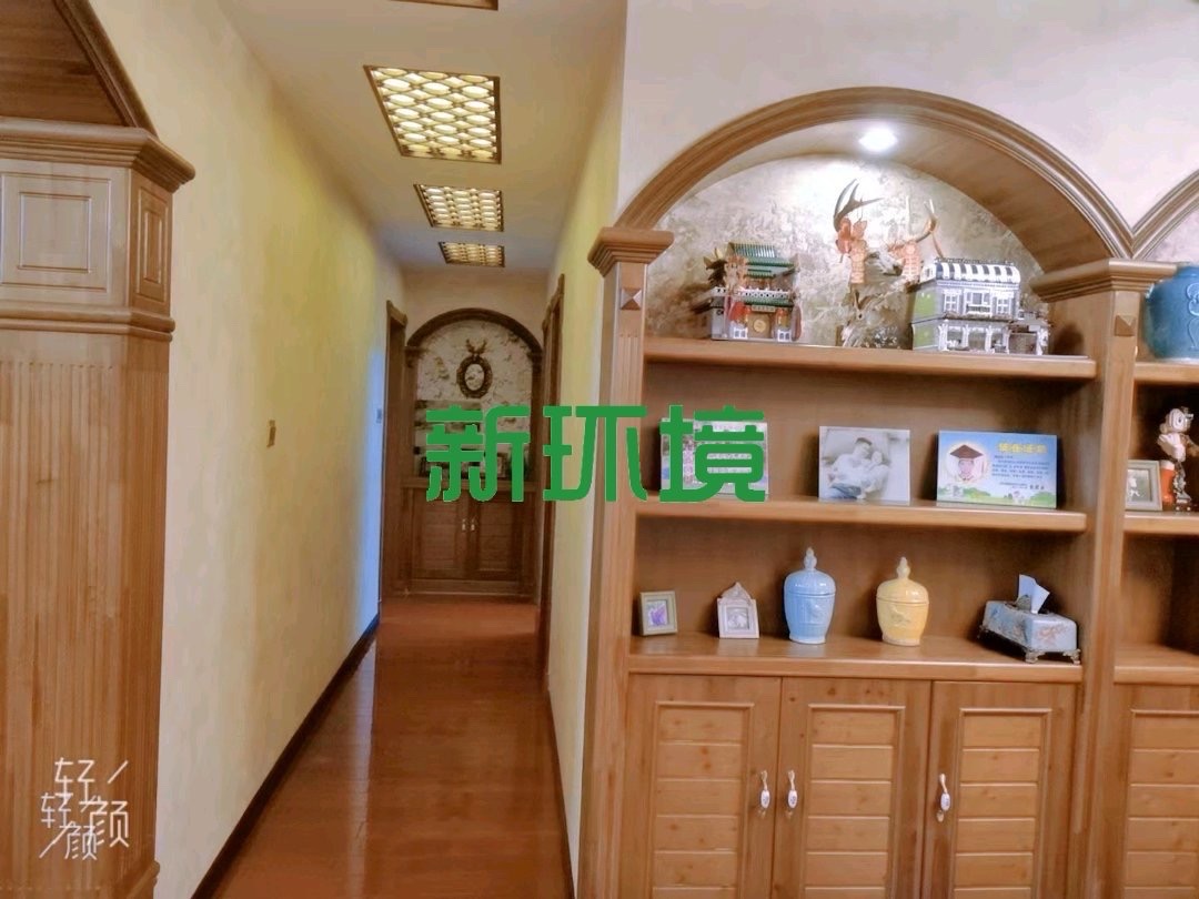 大庸桥烟草公司宿舍  3室2厅2卫   135.00万客厅