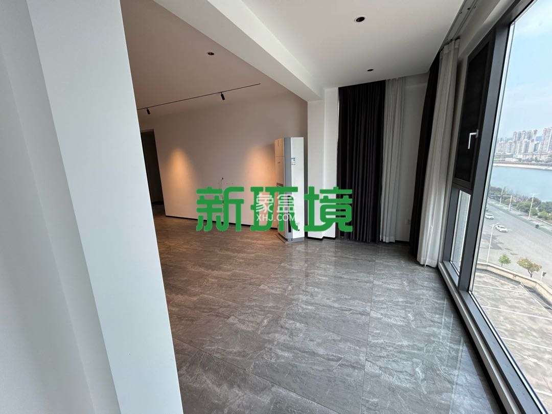 江与城 4室2厅2卫 3100.0元/月 江与城 4室2厅2卫 3100.0元/月室内图