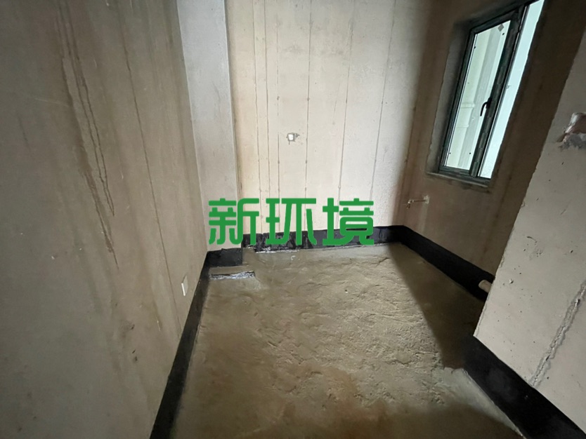 东岳新外滩  3室2厅1卫   60.00万客厅