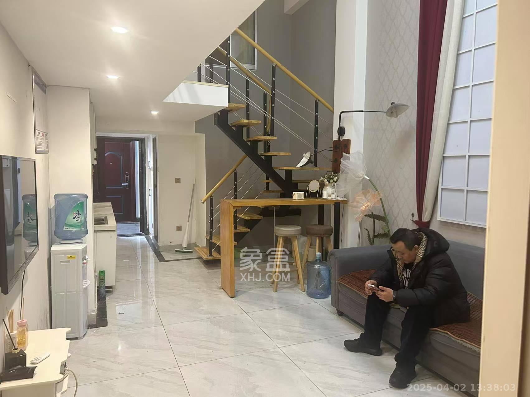 城市经典 3室2厅1卫 3600.0元/月 城市经典 3室2厅1卫 3600.0元/月室内图