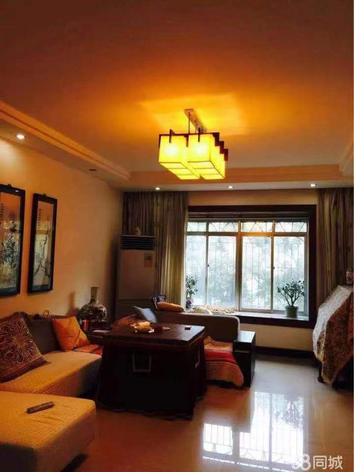 交警支队直属一大队家属楼 3室2厅2卫 50.0万 交警支队直属一大队家属楼 3室2厅2卫 50.0万客厅