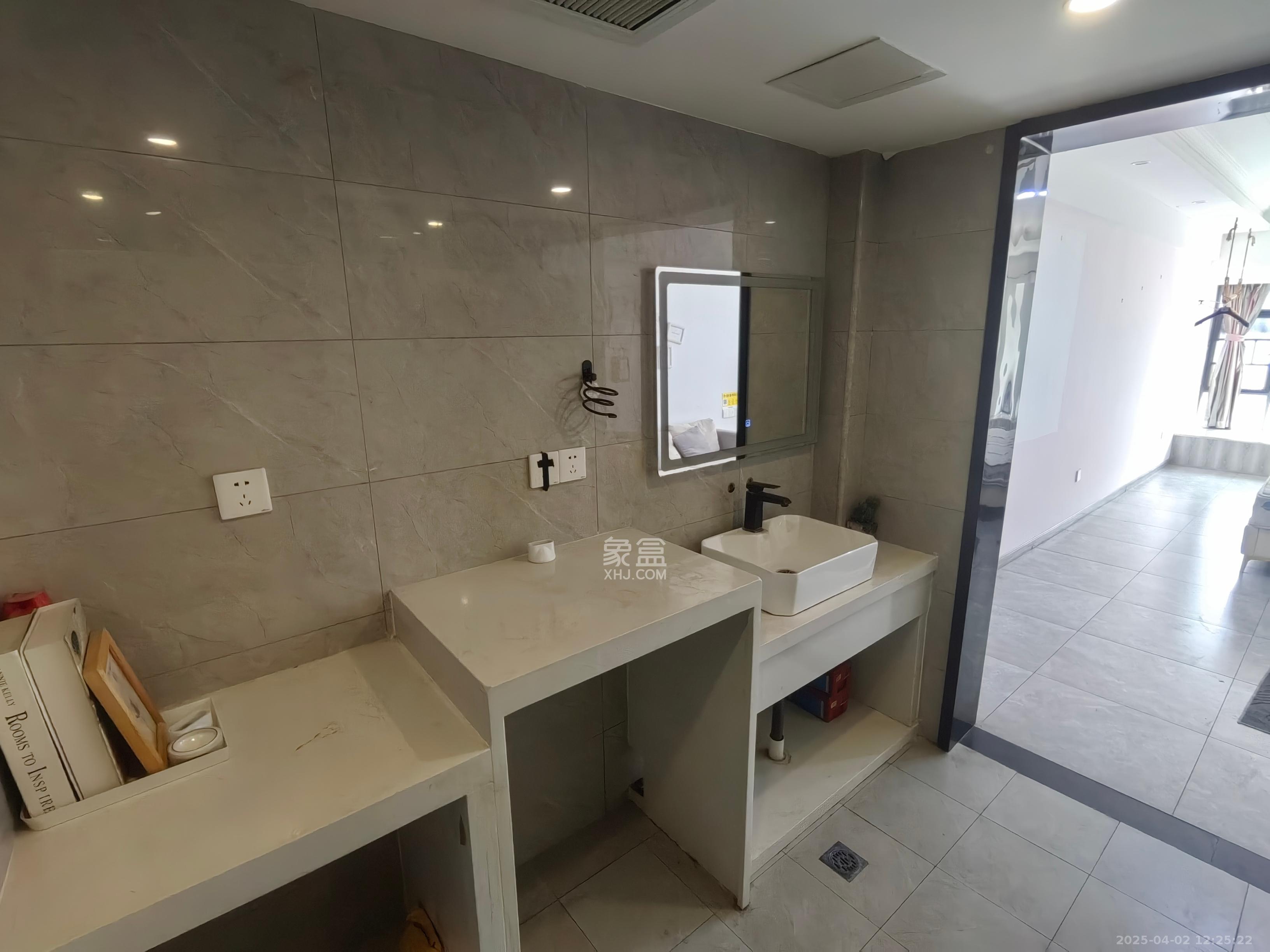 蚂蚁工房  1室1厅1卫   2000.00元/月室内图