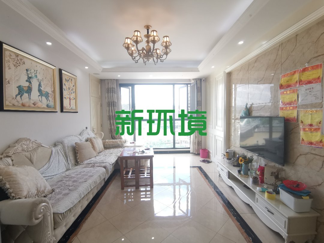 山水印象  3室2厅1卫   99.80万客厅