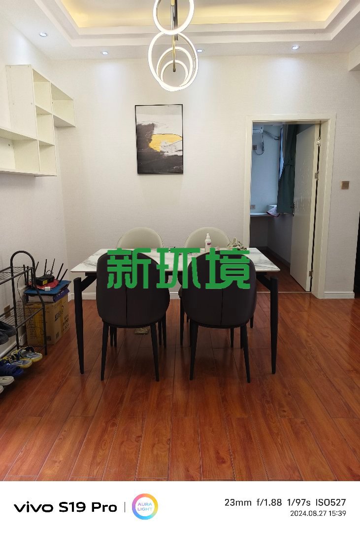 东方明珠 2室2厅1卫 1300.0元/月 东方明珠 2室2厅1卫 1300.0元/月室内图