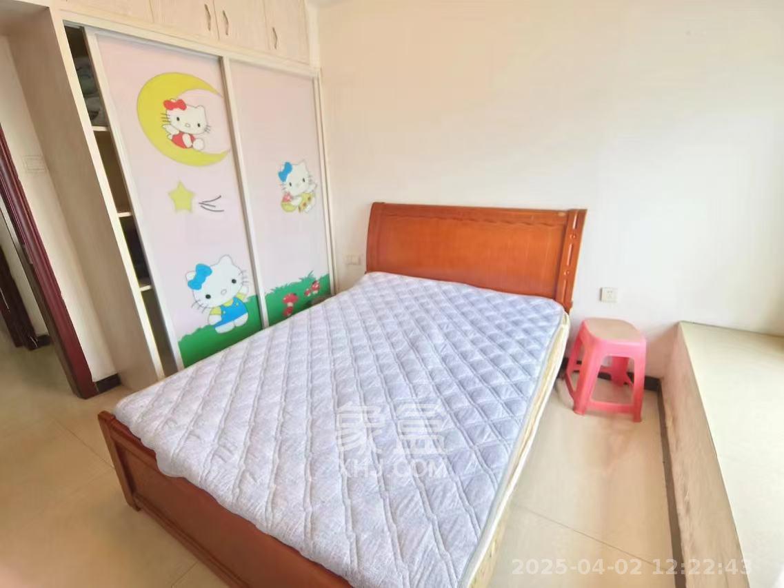 家兴苑 3室2厅2卫 2400.0元/月 家兴苑 3室2厅2卫 2400.0元/月室内图