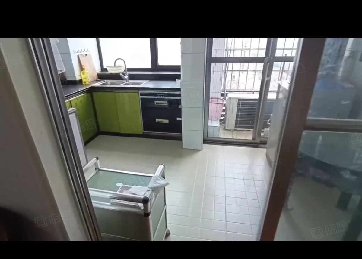 龙泰熙城  1室1厅1卫    800.0元/月 龙泰熙城  1室1厅1卫    800.0元/月室内图