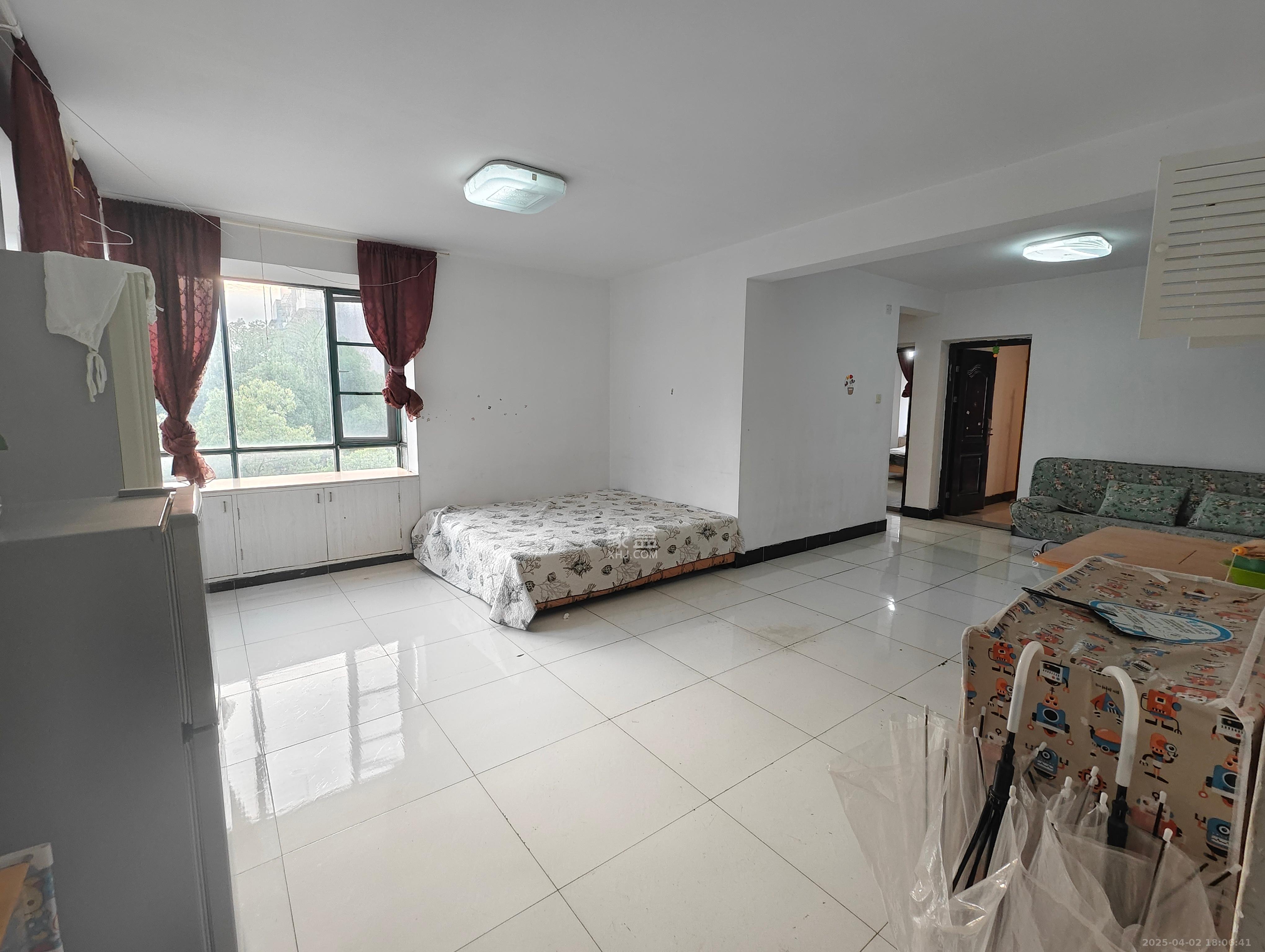 东方新城  2室1厅1卫    2100.0元/月 东方新城  2室1厅1卫    2100.0元/月室内图