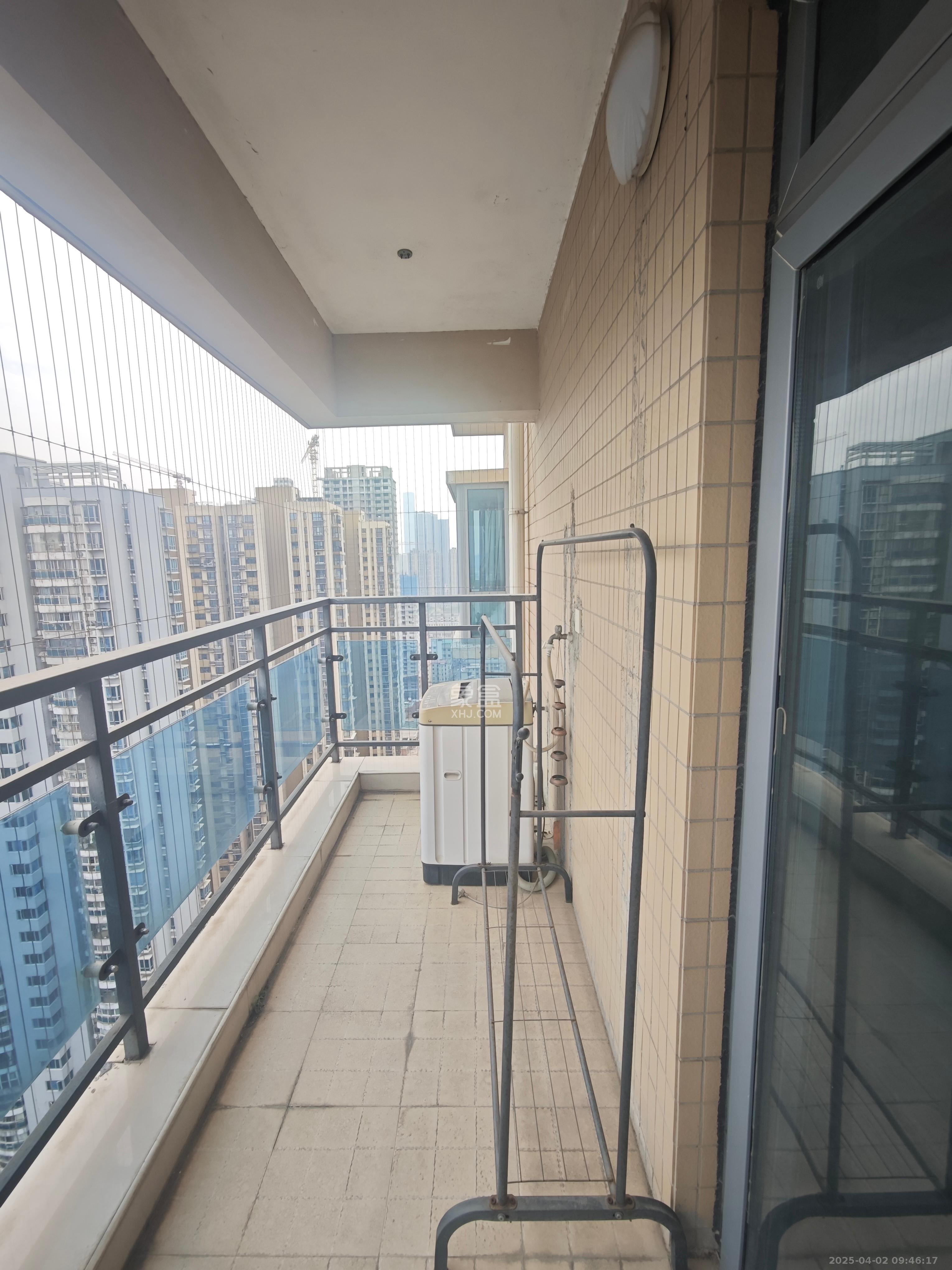 凯乐国际城  2室2厅1卫    2300.0元/月室内图