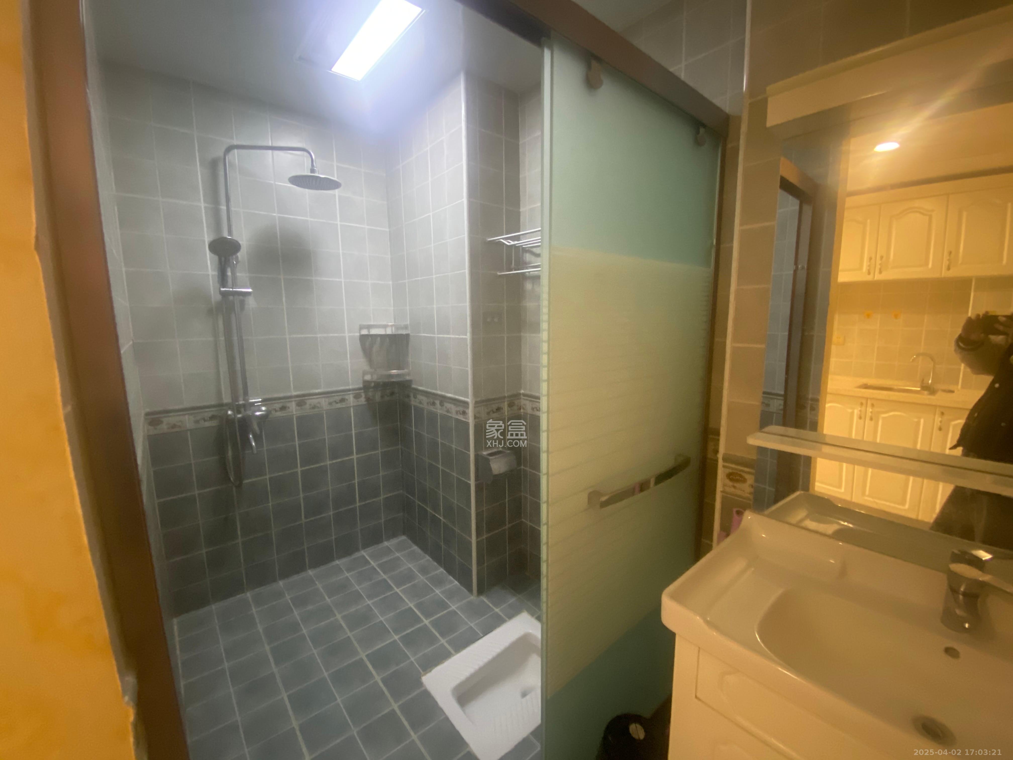 御溪国际 1室1厅1卫 1500.0元/月 御溪国际 1室1厅1卫 1500.0元/月室内图